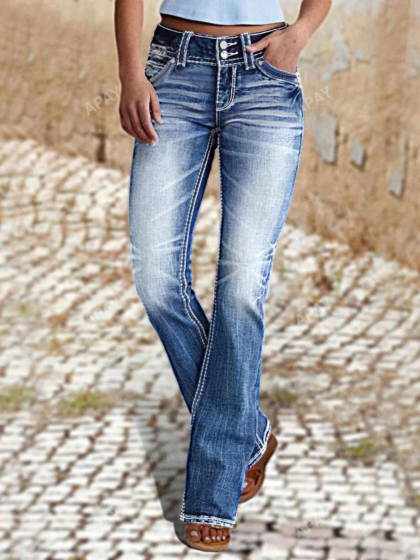 Women's Slant Pocket Fashion Washed Flare Leg Jeans