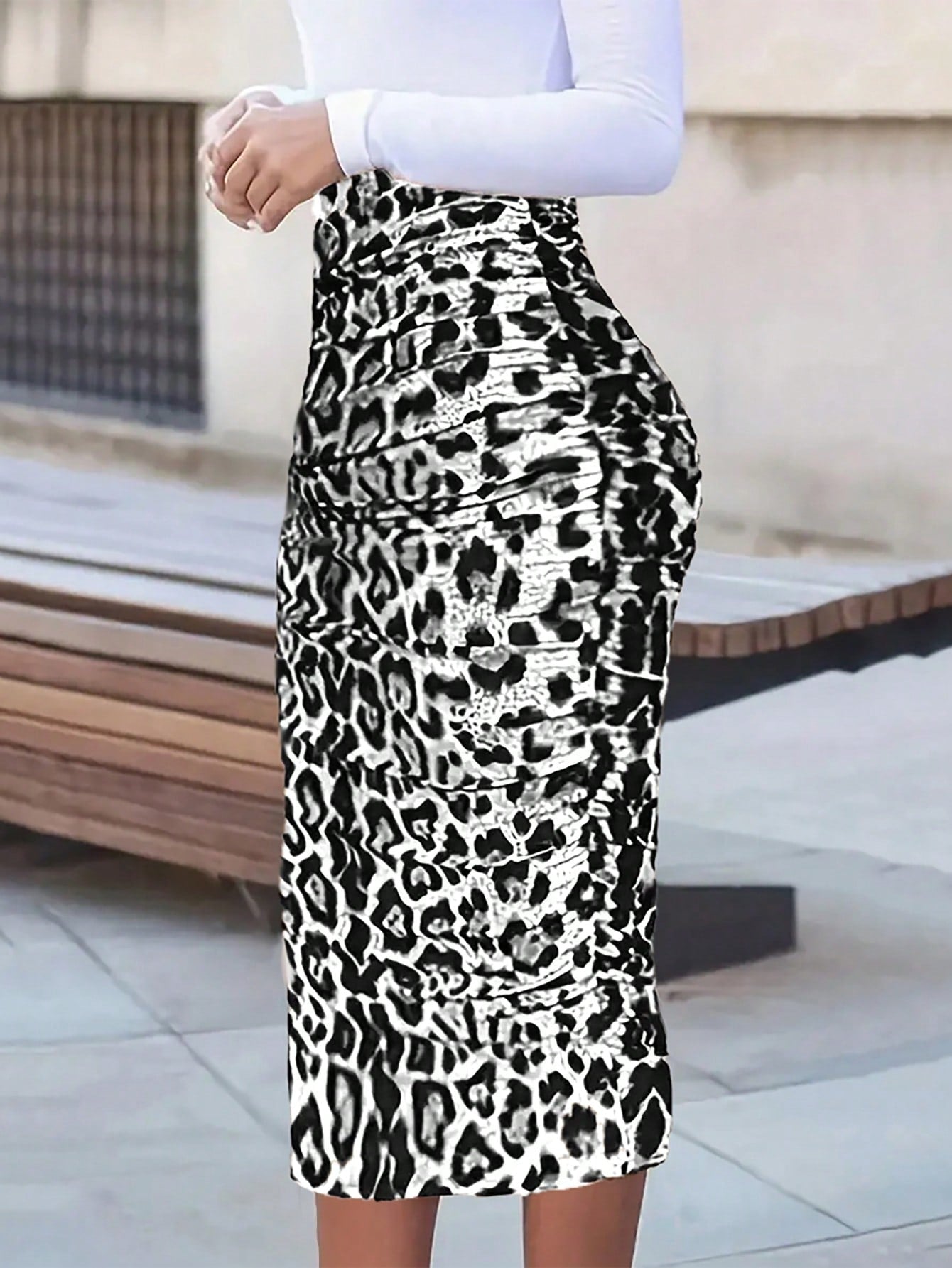 Plus Size Women Fashionable Leopard Print Skirt