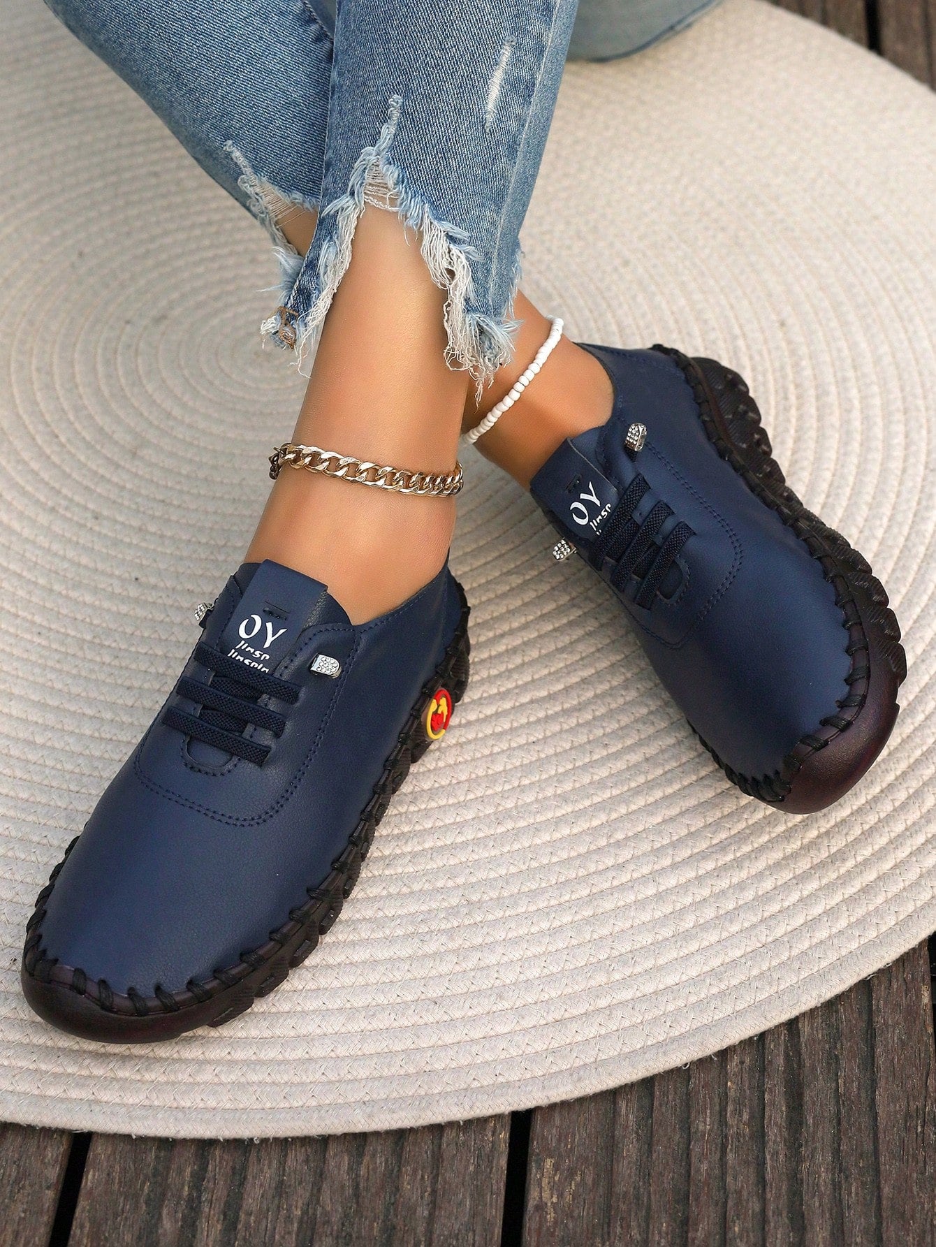 Ladies" Fashionable Daily Simple Casual Shoes 2024 New Model Comfortable Cow Tendon Soft Bottom Sewing Thread Mom Shoes