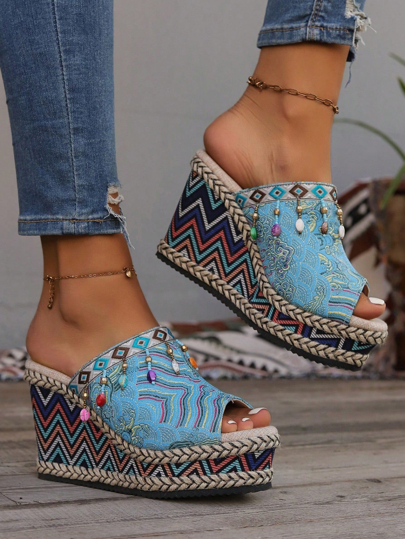 Bohemian Style High Heel Printed Pattern Wedge Sandals Random Color Summer 2024 New Arrival Women's Peep-Toe Open Toe Beaded Strap Tassel Design Platform Espadrille Bottom Waterproof Casual Roman Beach Holiday Shoes