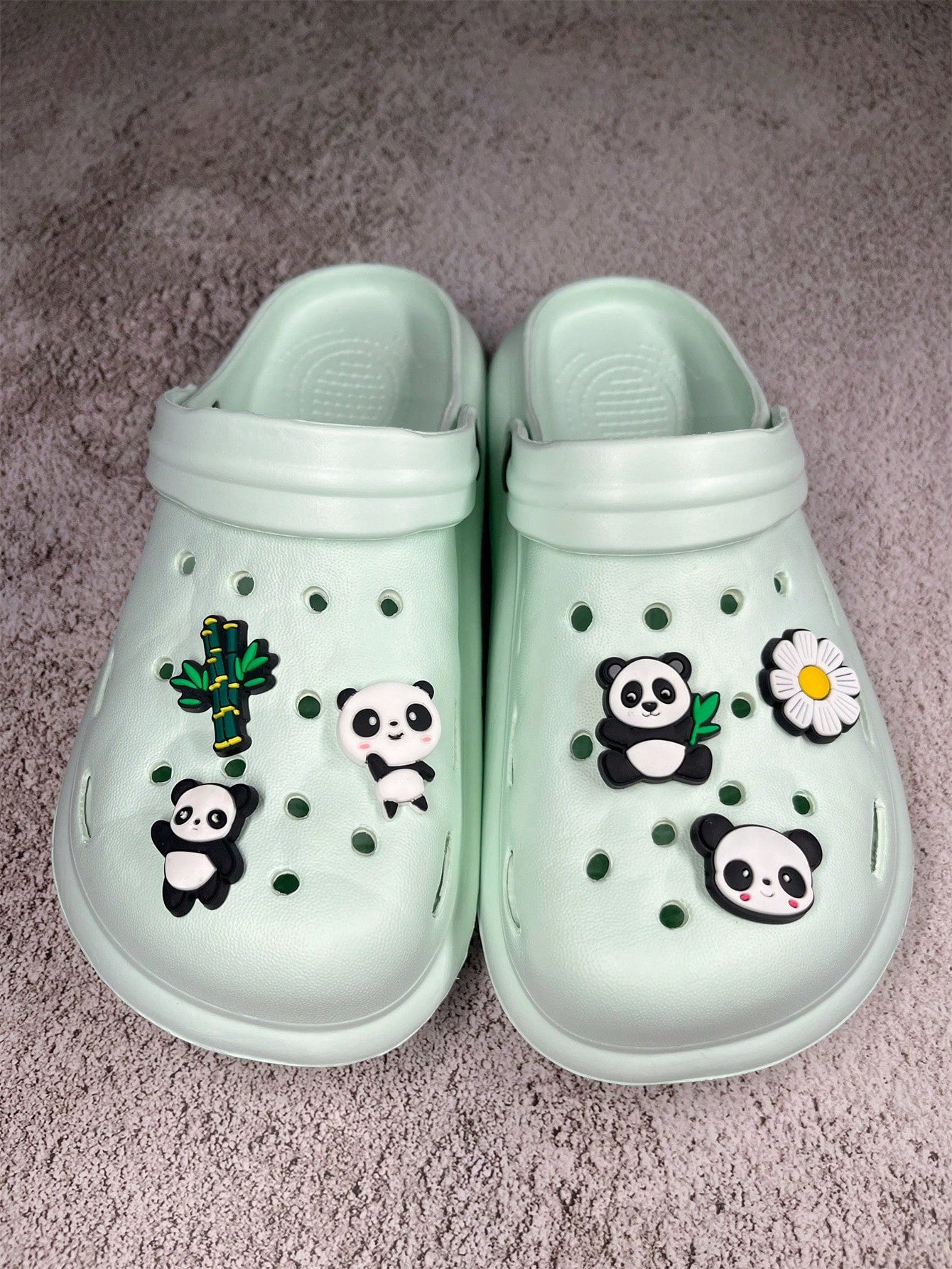 New Arrival Fashionable Plus-Size Women Panda Cartoon Designed Hollow-Out Shoes Removable Flower Beach Sandals Unisex