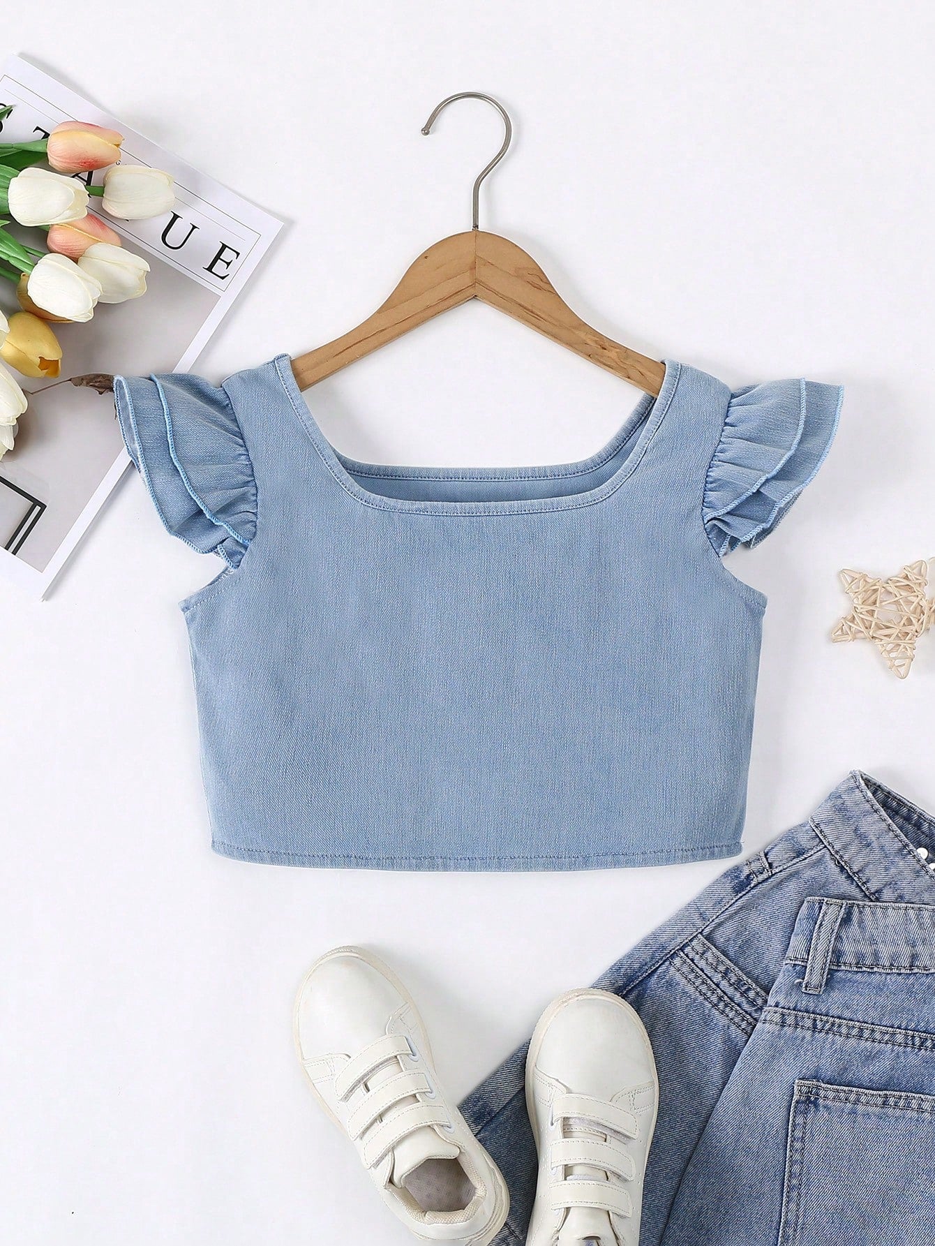 Tween Girls' Cute And Versatile Daily Wear Denim Top With Off-Shoulder Design And Cropped Length