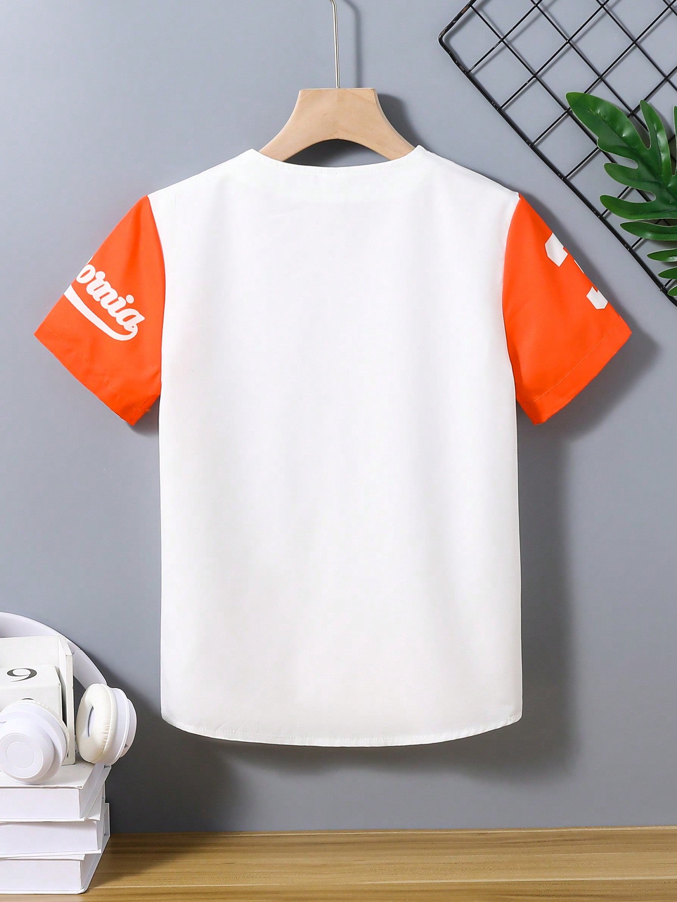 Tween Boy Minimalist Printed Short Sleeve Shirt