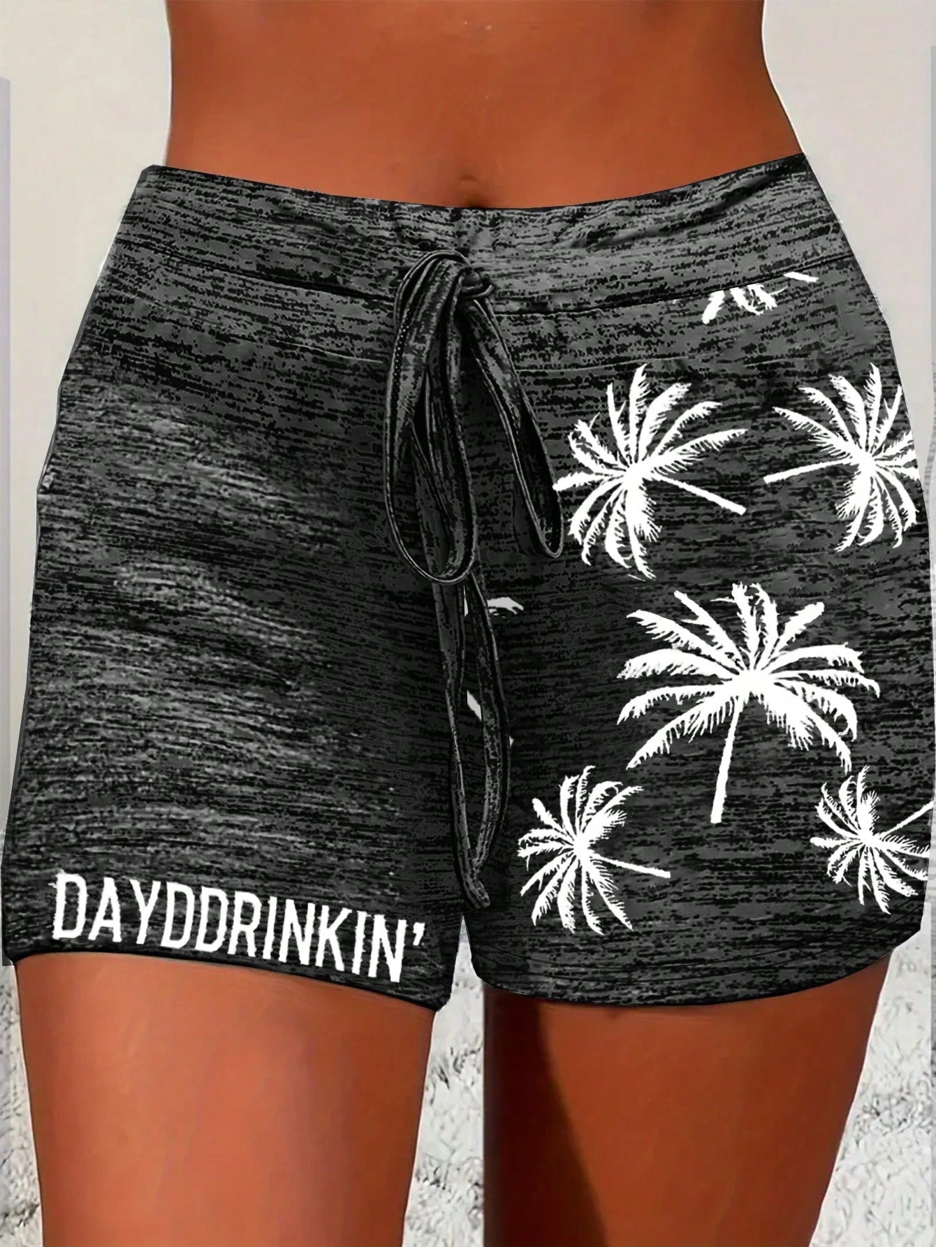 Holiday Beach Coconut Tree & Letter Print Gradient Shorts