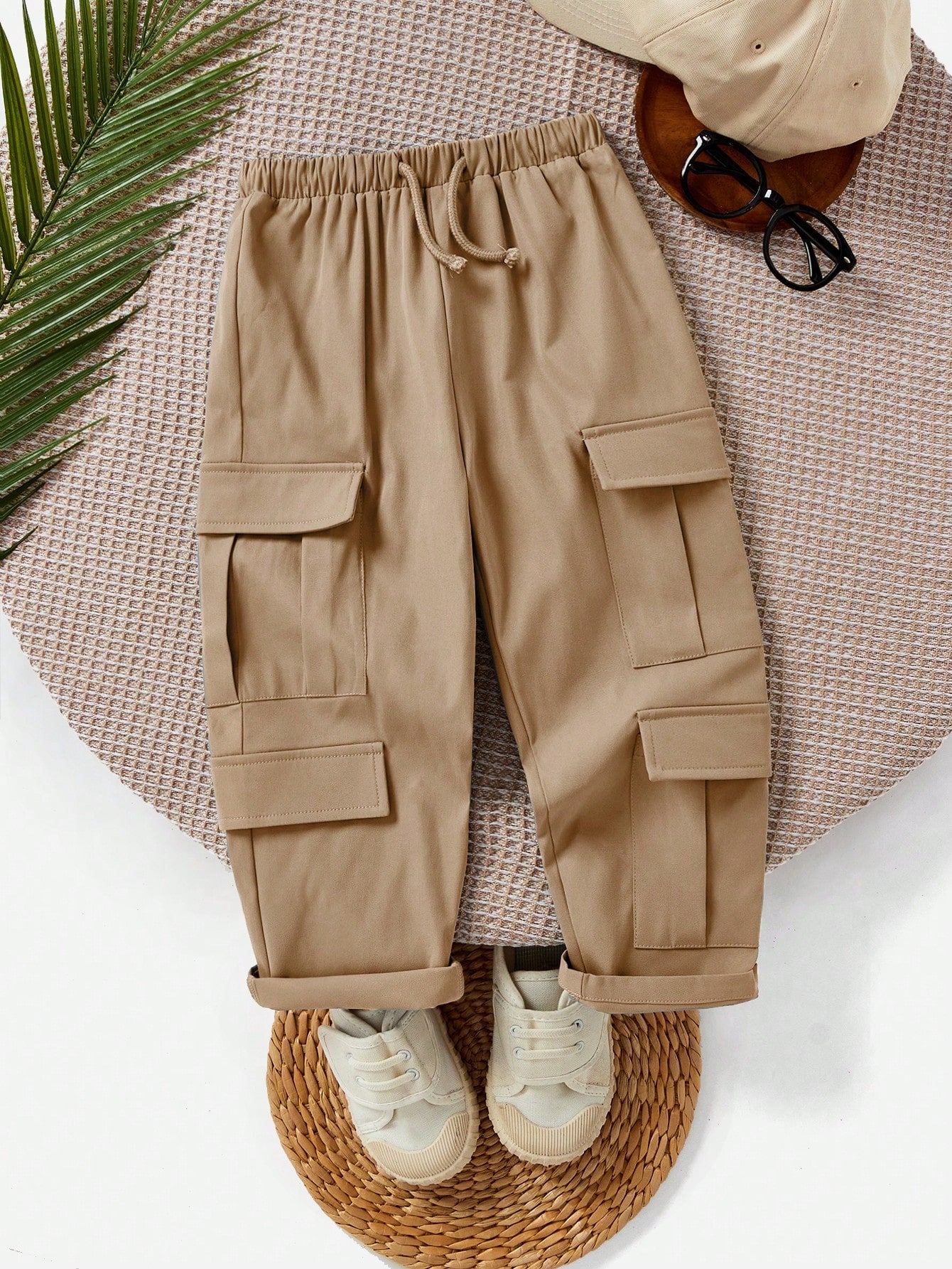 Young Boy Casual Street Style Elastic Waist With Drawstring Solid Color Multiple Decorative Pockets Cargo Pants