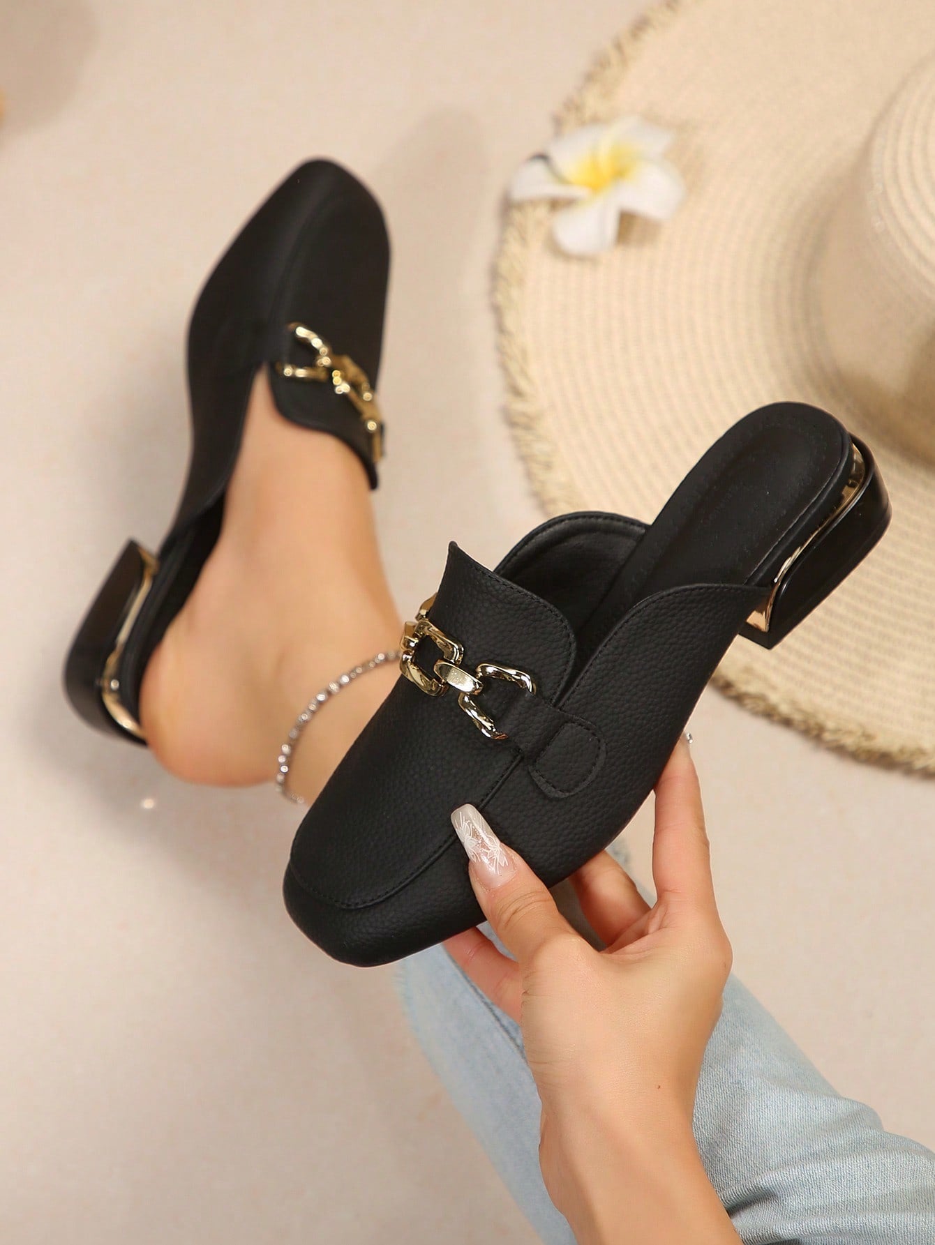 Women Fashionable Metal Buckle Design Litchi Pattern Square Toe Mules With Half Cut-Outs And No Heels, Elegant Beige Flat Shoes For Outdoor Wearing