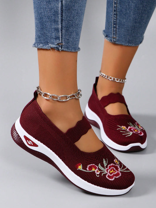 New Arrival Women Casual Sports Shoes With Embroidered Traditional Chinese Style, Breathable, Comfortable And Lightweight