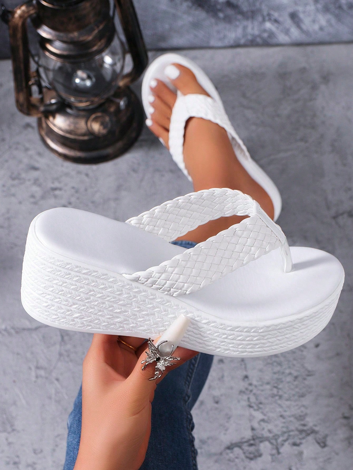 Women's Pearl Bow Decor Wedge Flip Flops, Anti-Slip Beach Vacation Rest Thick-Soled Sandals