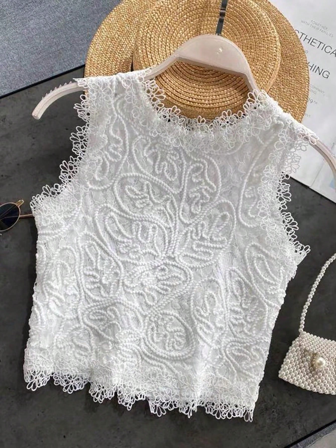 Women's Lace Slim-Fit Sleeveless Round Neck White Tank Top, Elegant For Vacation, Romance And Wedding Season