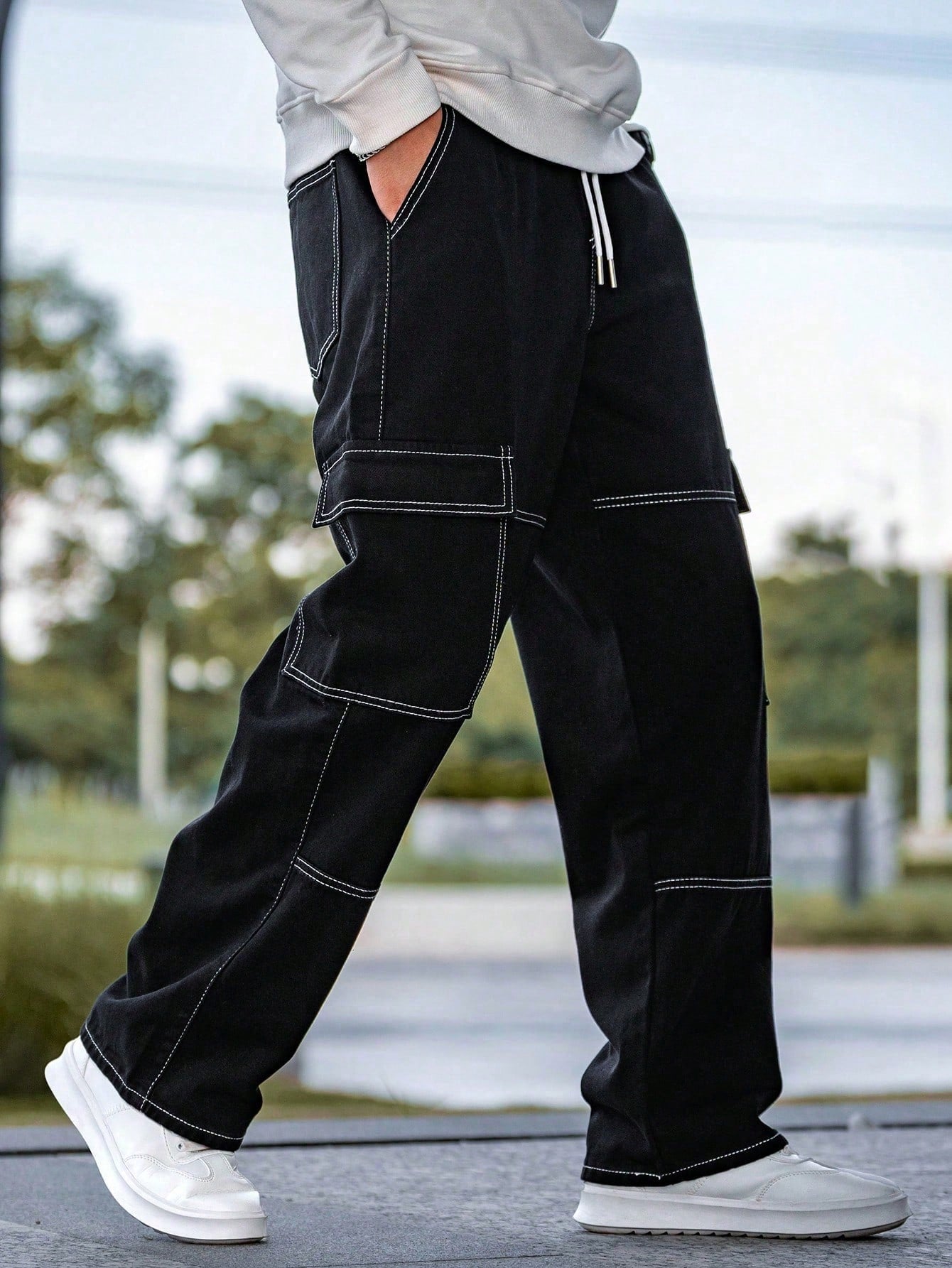 Plus Size Men Drawstring Waist Denim Cargo Pants With Pockets, Casual