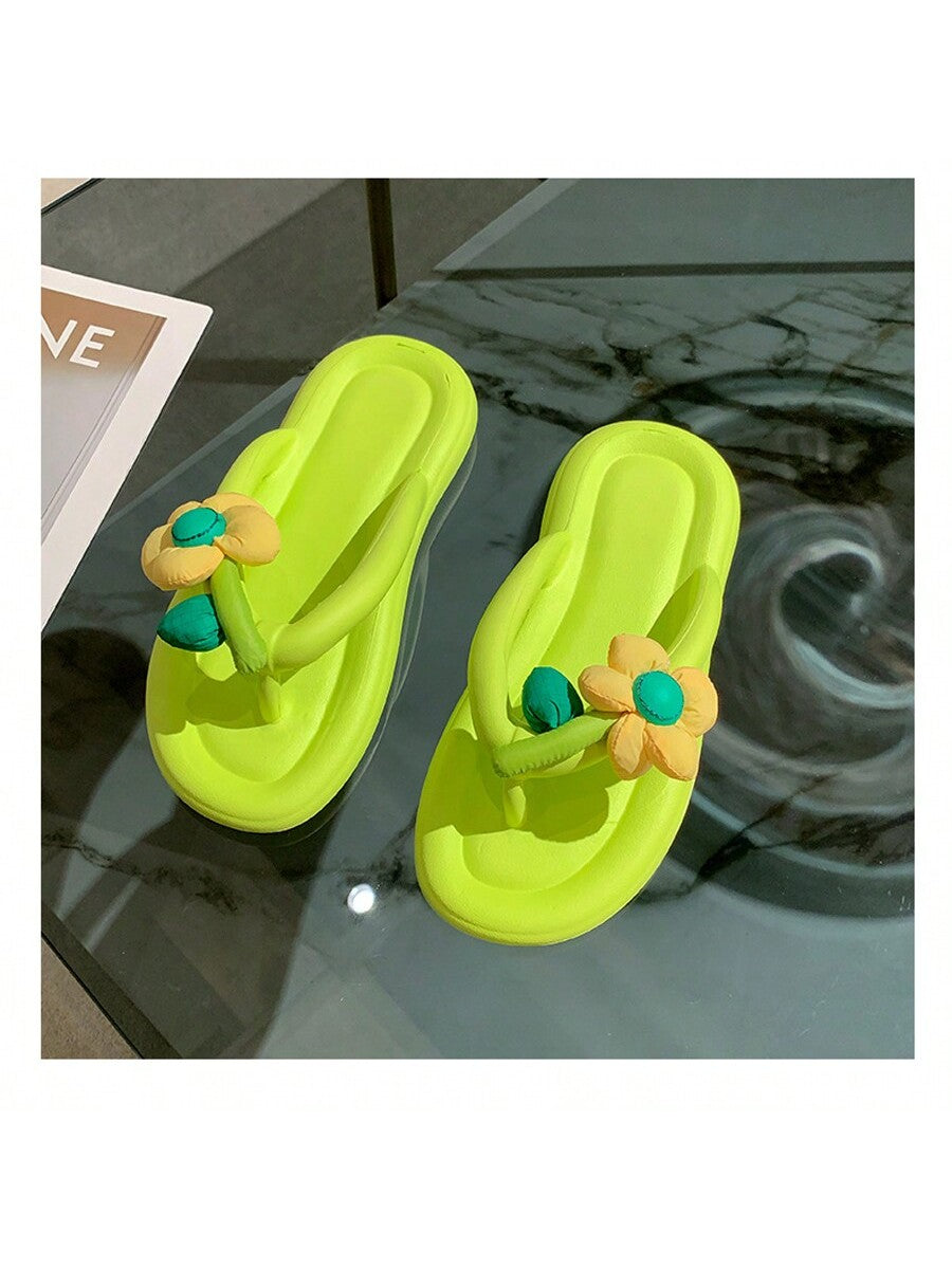 New Arrival Women's Cute Green Flower Pattern EVA Flip Flops, Anti-Slip And Fashionable, Perfect For The Beach And Outdoor With Thick Soles