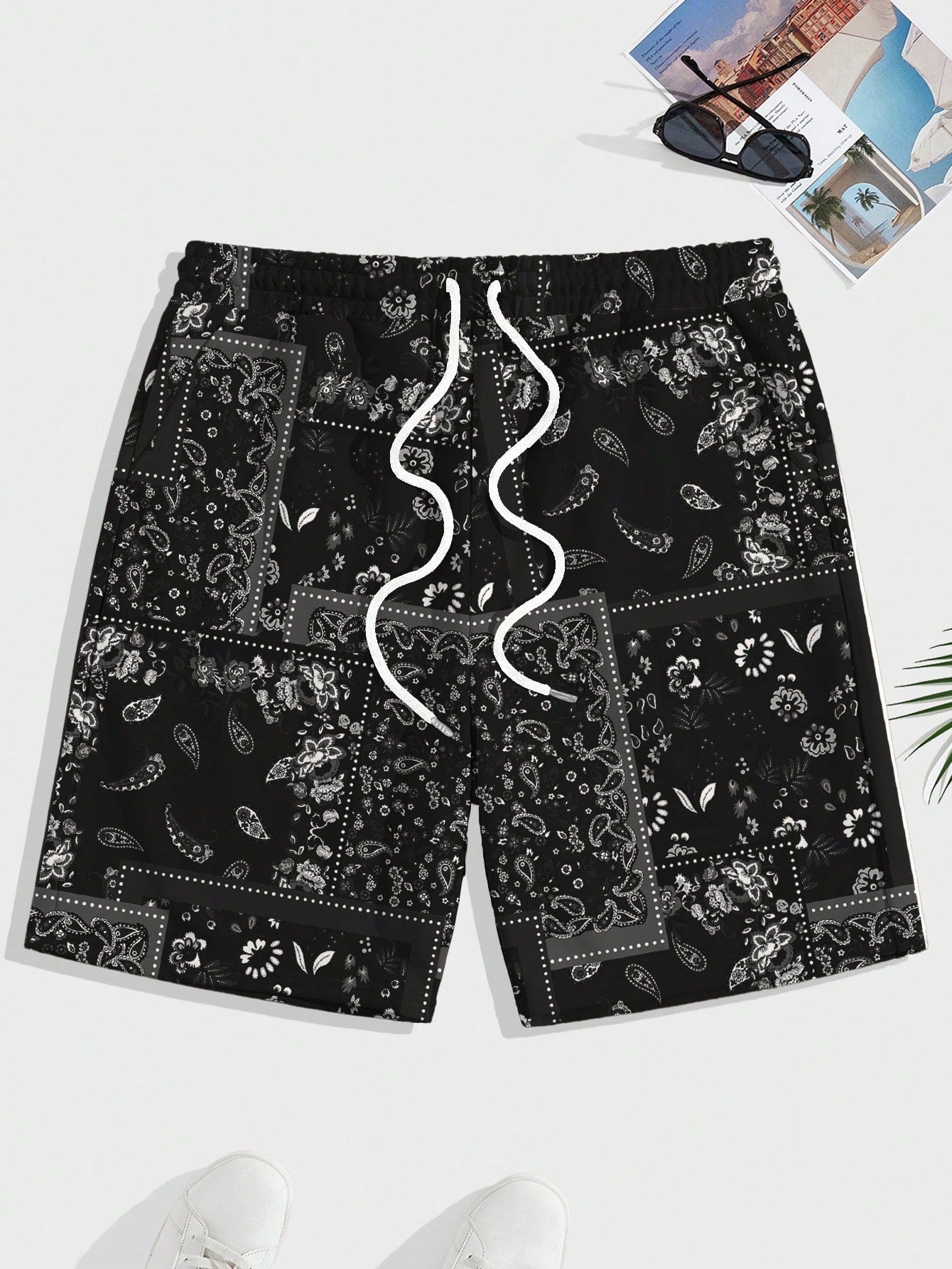 Men Plus Size Drawstring Waist Holiday Paisley Print Casual Loose Fit Shorts Pattern Graphic Tropical Boho