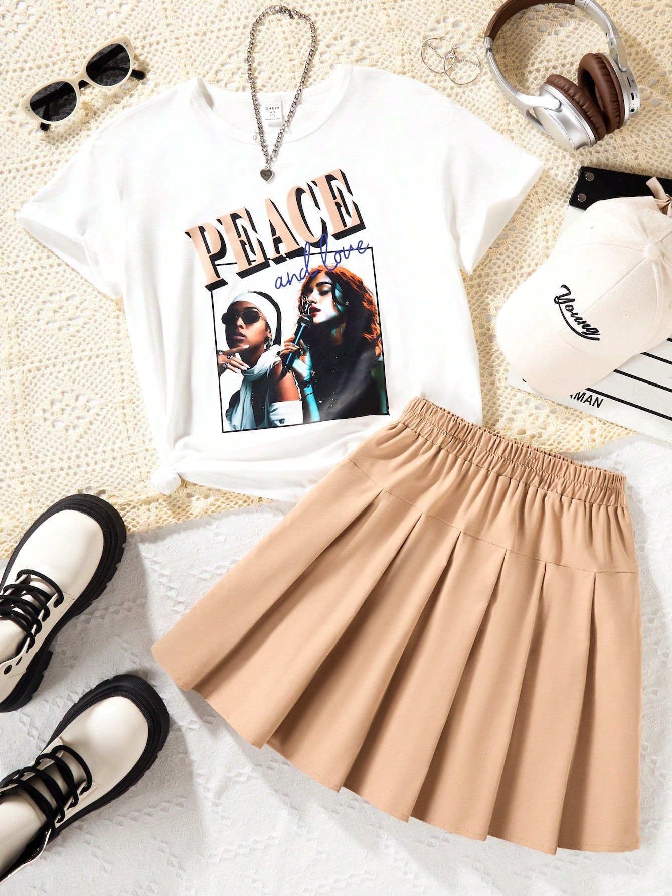 Tween Girl Casual College Style Short Sleeve T-Shirt And Skirt 2pcs Set