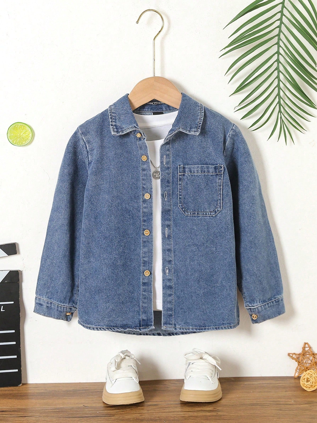 Young Boy 1pc Patched Pocket Denim Shirt