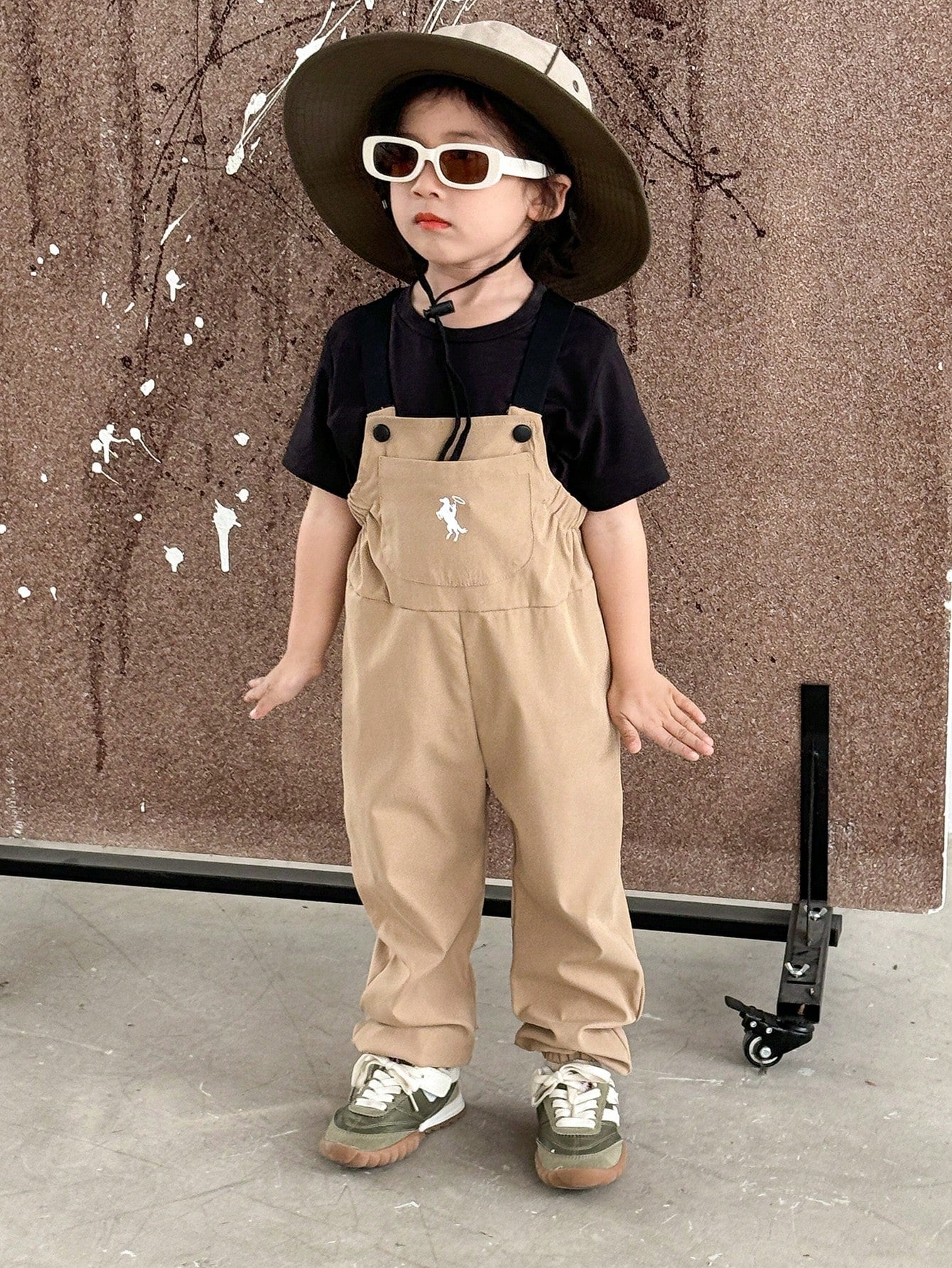 Young Boy Solid Color Sleeveless Jumpsuit With Pockets, Summer