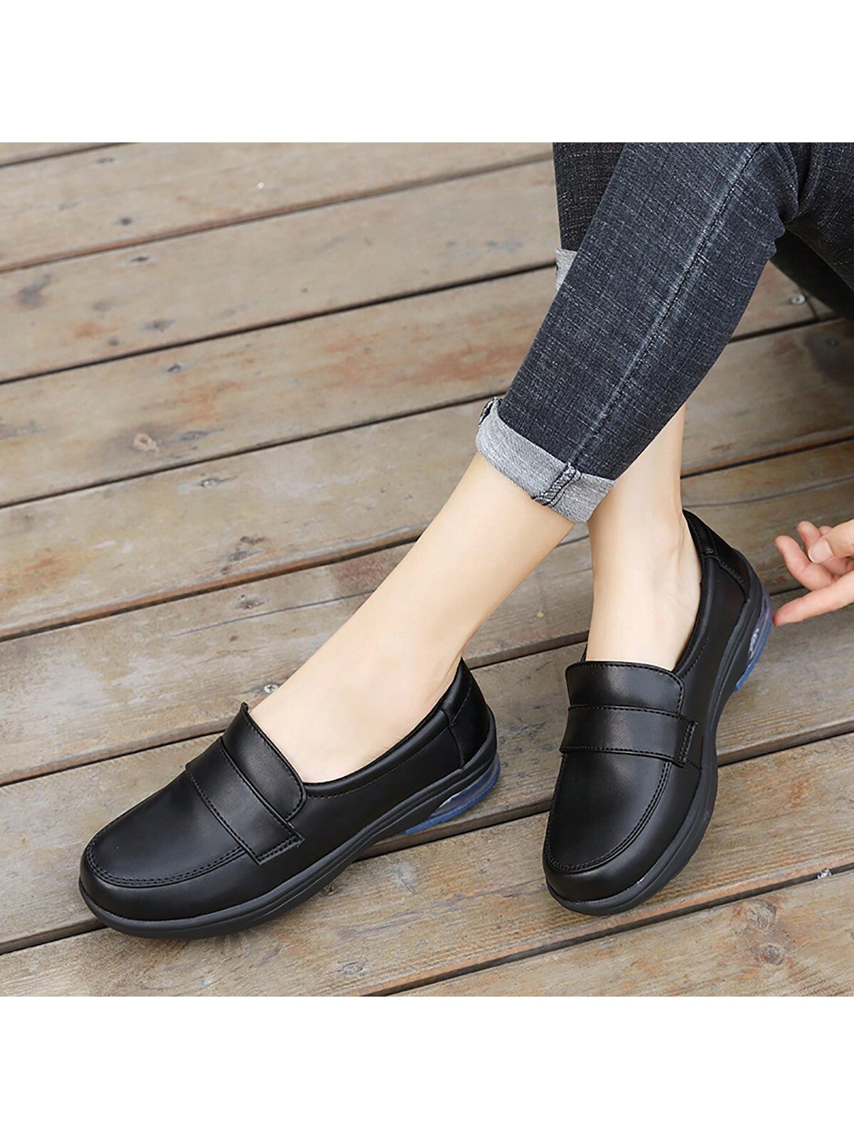 Women's Anti-odor Nurse Shoes With Soft Sole, Shallow Mouth, Suitable For Sports, Casual Wear, Walking, And Leather Shoes