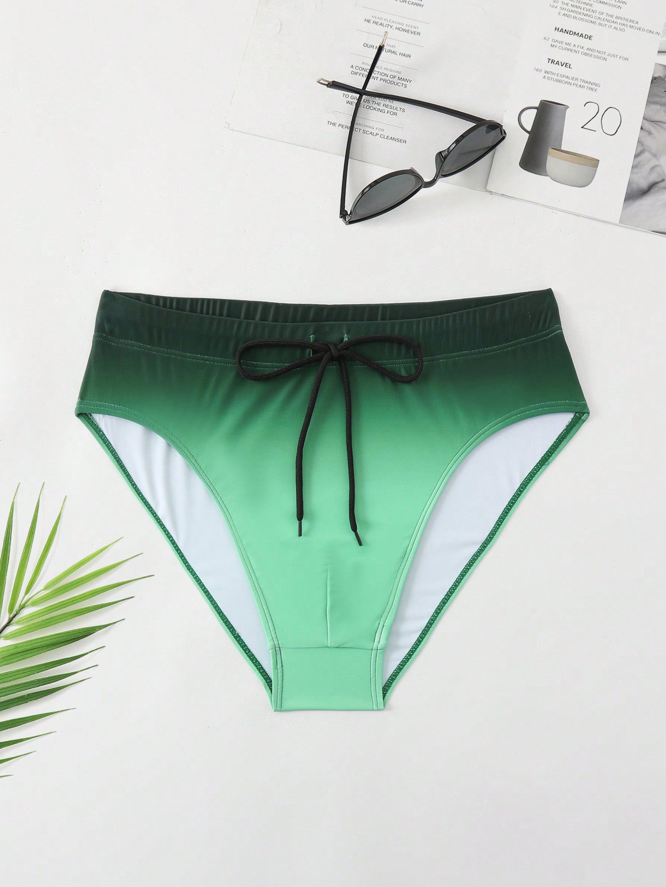 Men Drawstring Gradient Color Plus Size Beachwear Shorts