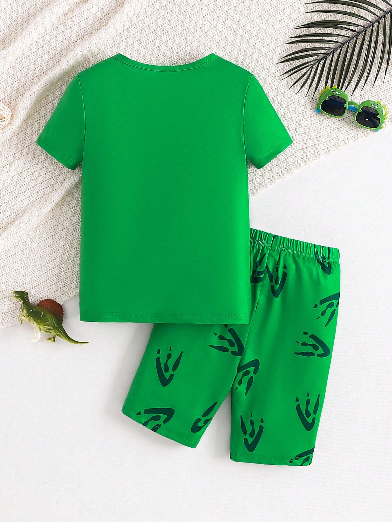 Tween Boys Wild Dinosaur Print Green Short Sleeve Shorts Snug Fit Casual Homewear Set