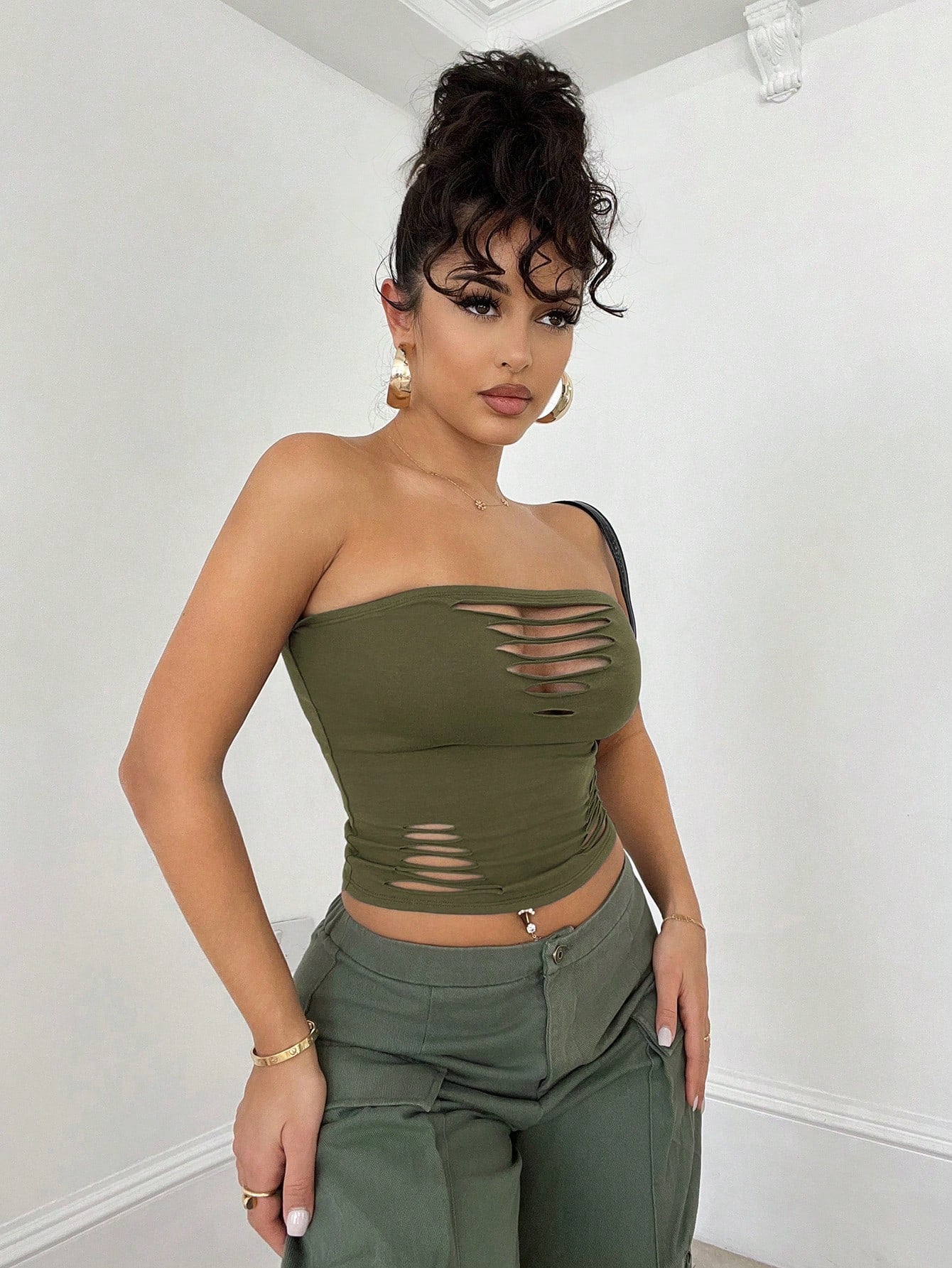 Solid Color Cutout Hollowed Out Wasteland Style Tight Gray Bandeau Top For Spring/Summer Daily Wear, Street Wear, Concert Outfit, Festival Clothing, Music Festival Clothing Sexy Women Tops.