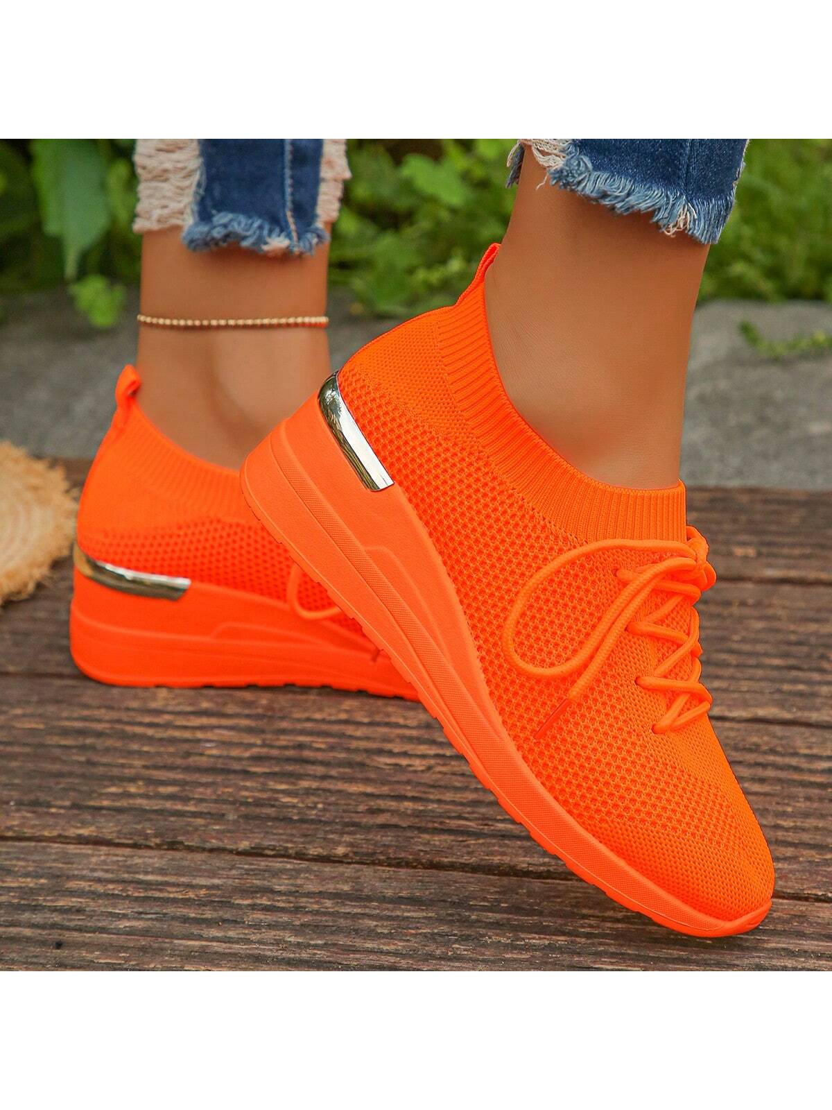 1pair Women's Fashionable New Style 5.5cm Thick-Soled Elevated Casual Sports Shoes, Trendy