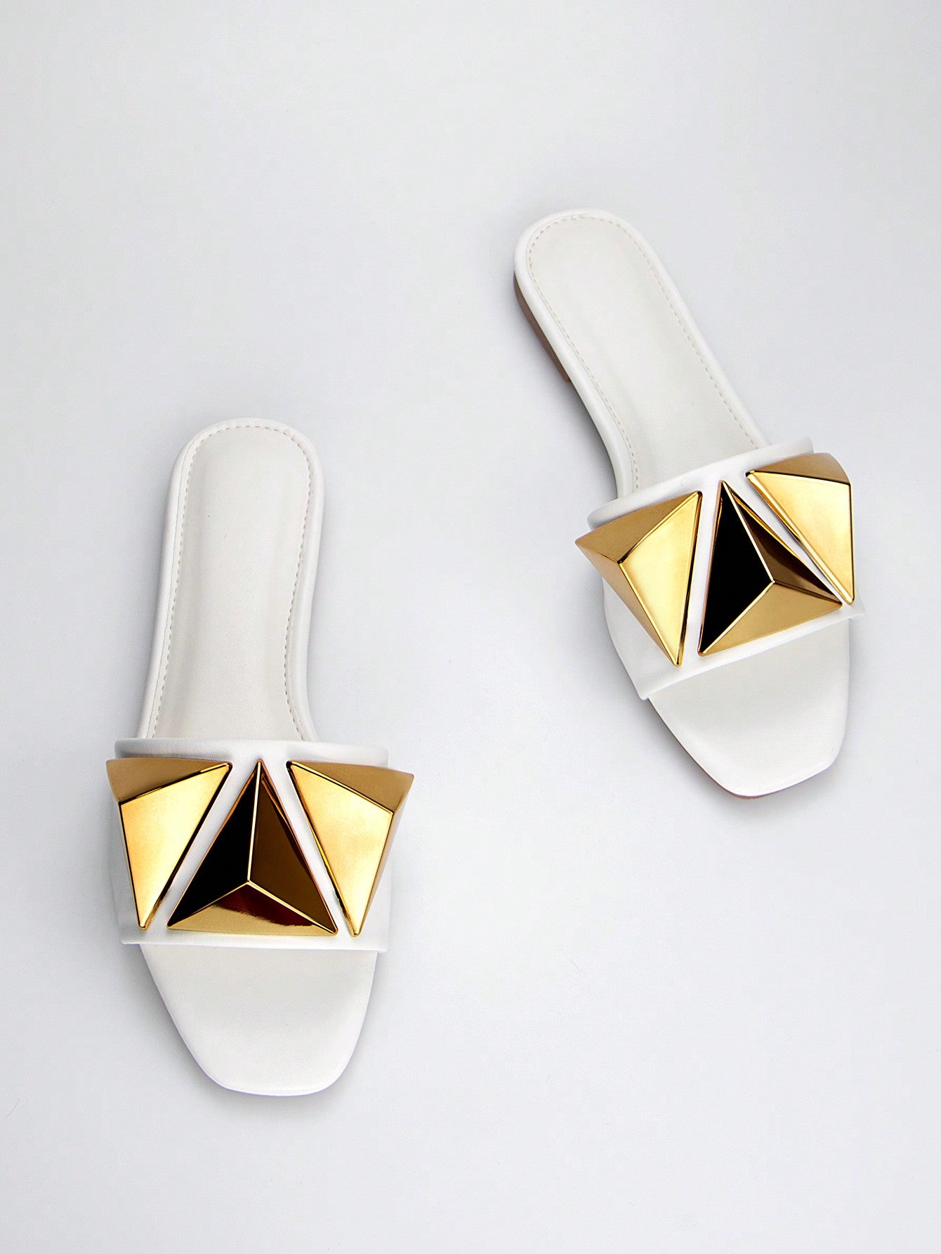 Women Elegant Gold Hardware Buckle Green Sardine Fabric Square Toe Fashionable And Comfortable Flat Sandals