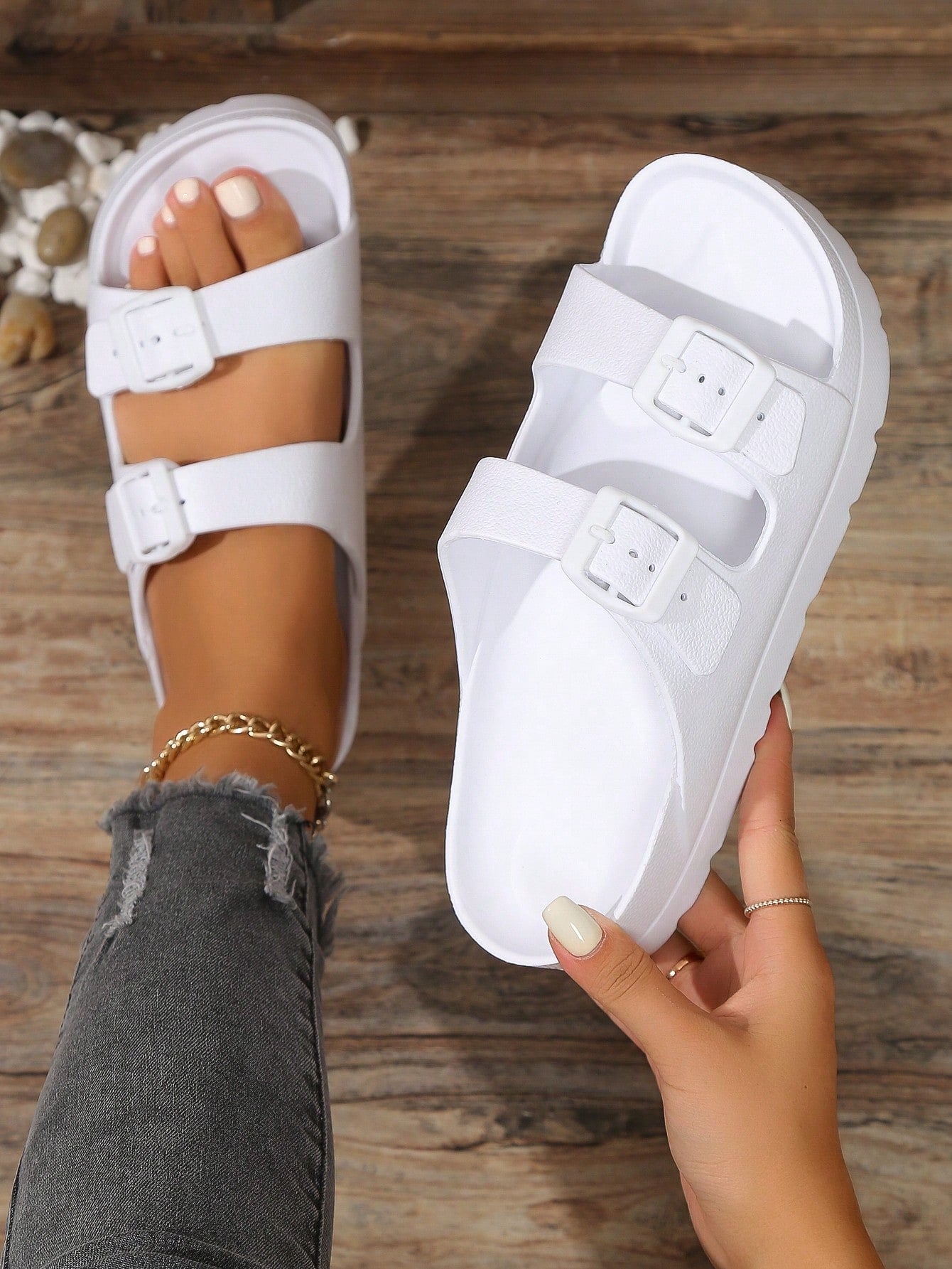2024 Fashionable Women's Apricot-Colored Anti-Slip Durable EVA Lightweight Slippers, Soft & Comfortable For Indoor And Outdoor Use