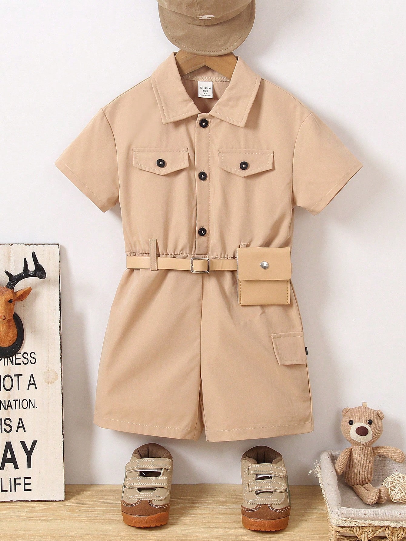 Young Boys' Short Sleeve Romper With Turn-Down Collar, Buttoned Front, Detachable Belt And Waist Bag, Suitable For Street, Trendy And Casual Outings