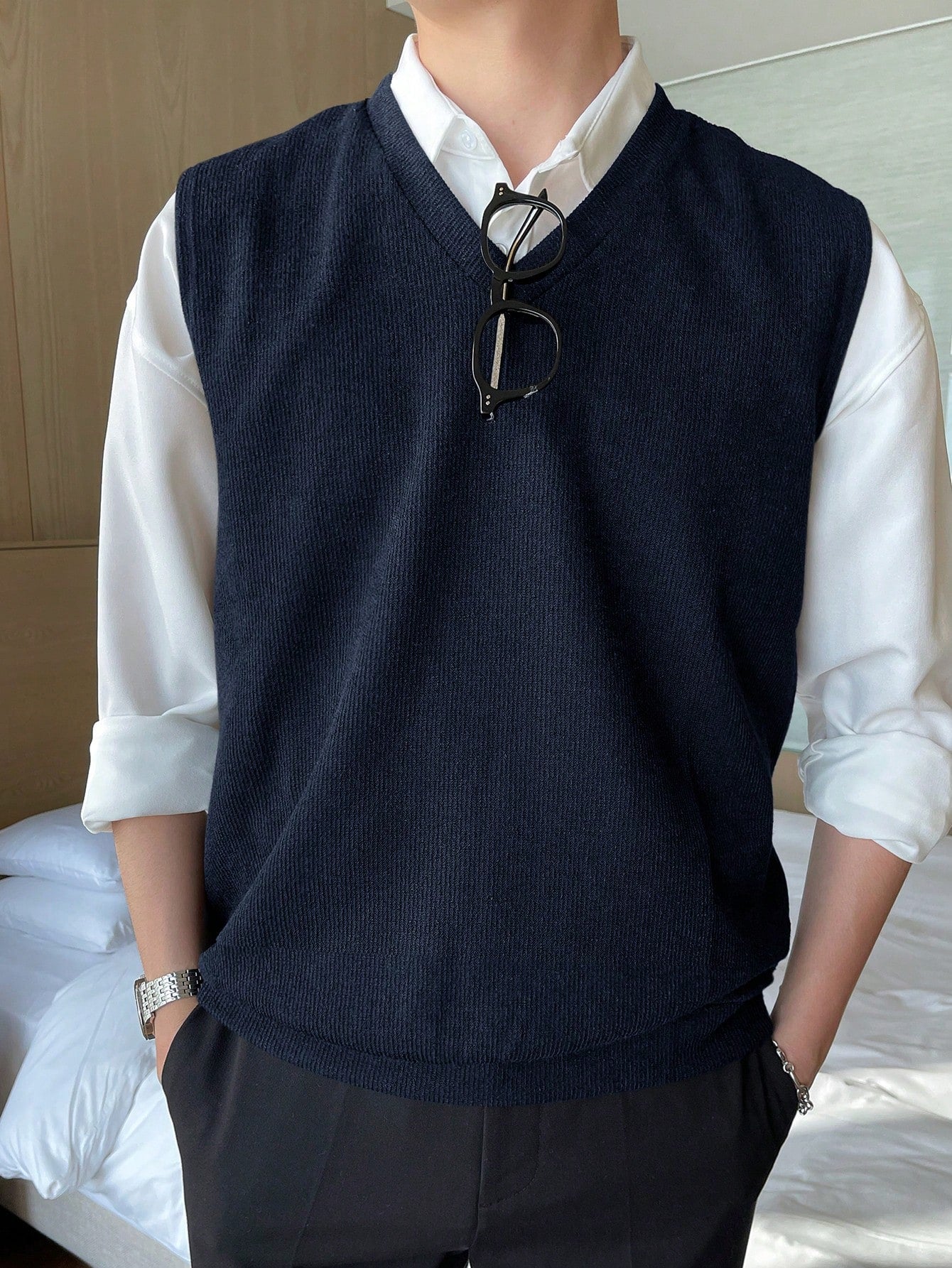 Men's Solid Color Simple Style Sleeveless Knitted Vest For Daily Wear