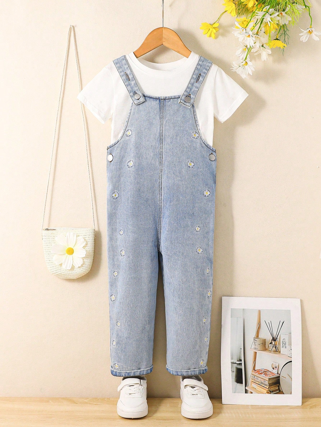 Young Girl Simple Daily Overalls