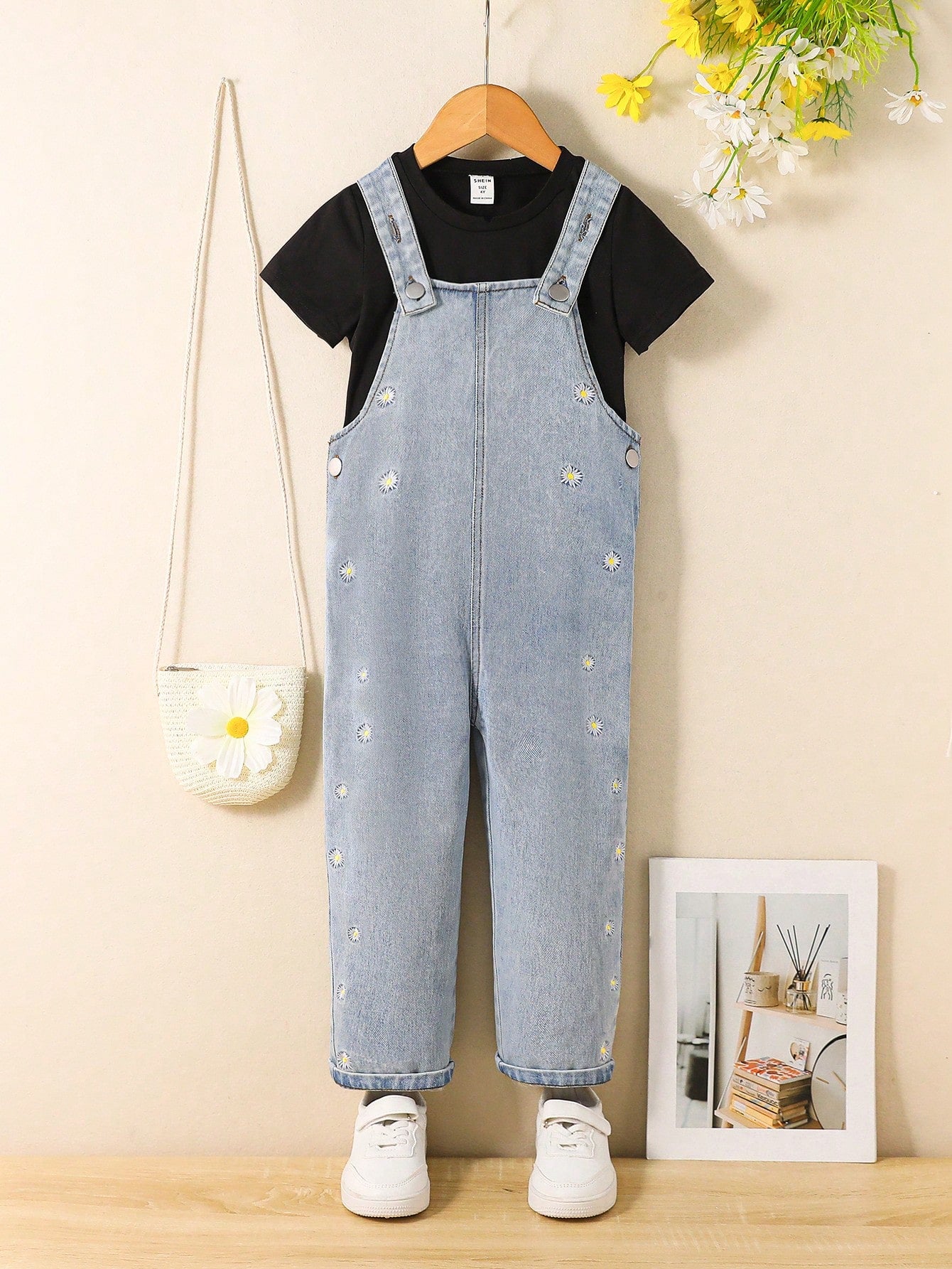 Young Girl Simple Daily Overalls