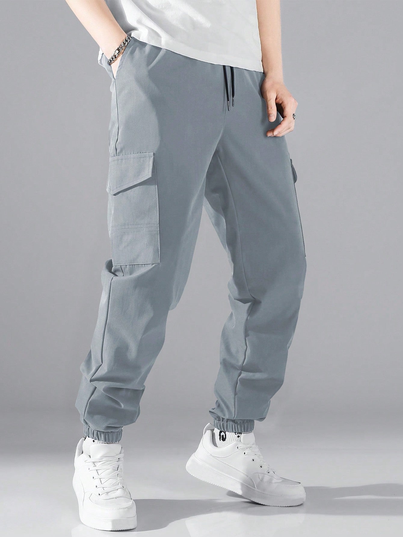 Men Flap Pocket Side Drawstring Waist Pants