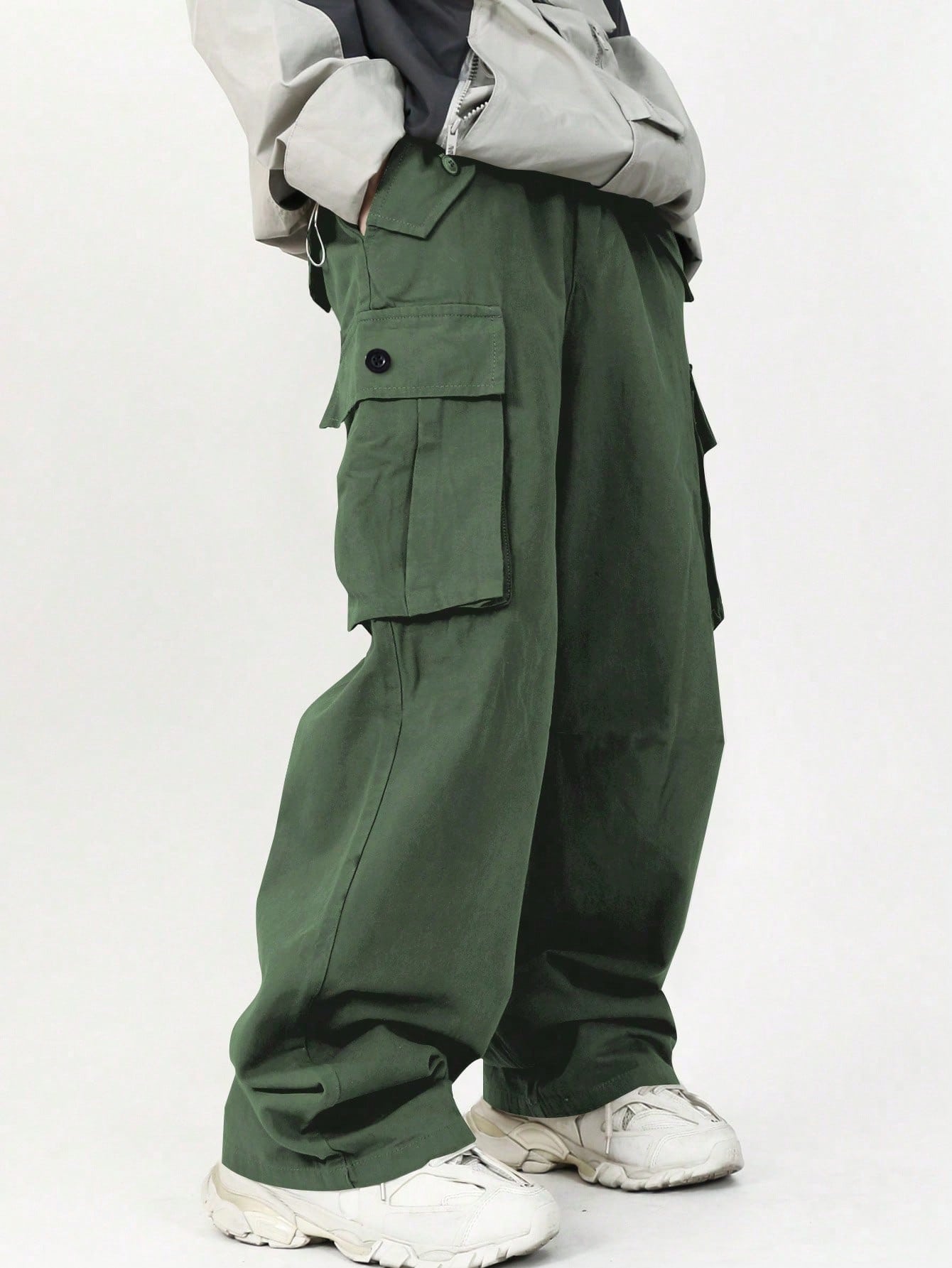 Tween Boy Cargo Style Pants With Multiple Pockets