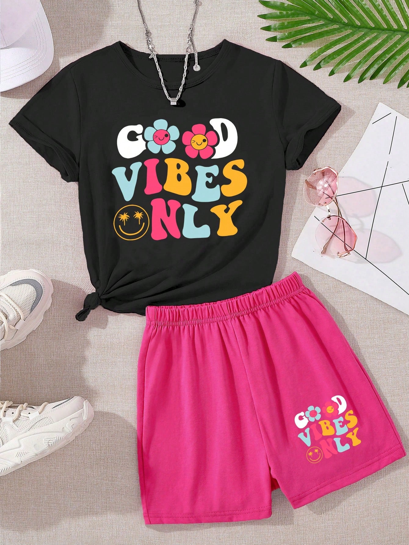 Teen Girls' Slogan & Printed Short Sleeve T-Shirt And Shorts Set