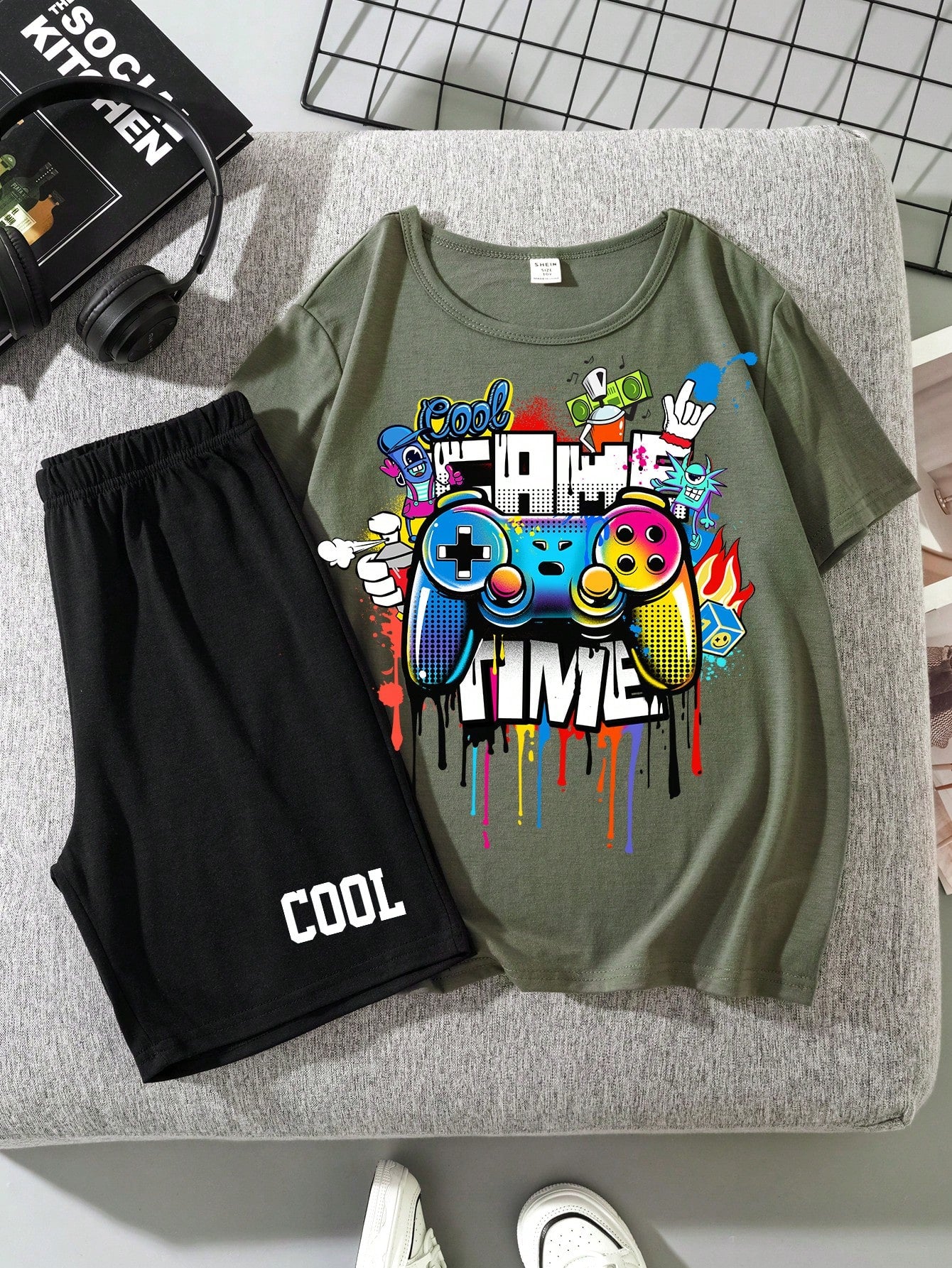 Tween Boys' Casual Simple Video Game Printed Short Sleeves T-Shirt And Shorts Set, Suitable For Summer