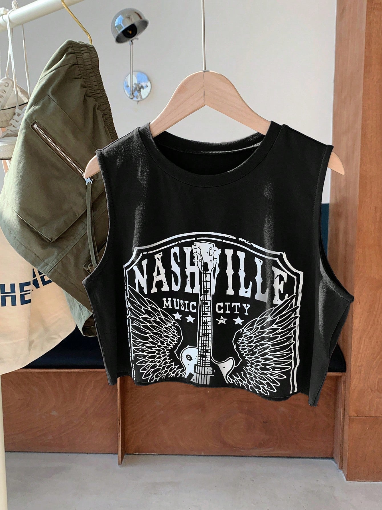 Women's Music Festival Guitar & Letter Print Crop Tank Top