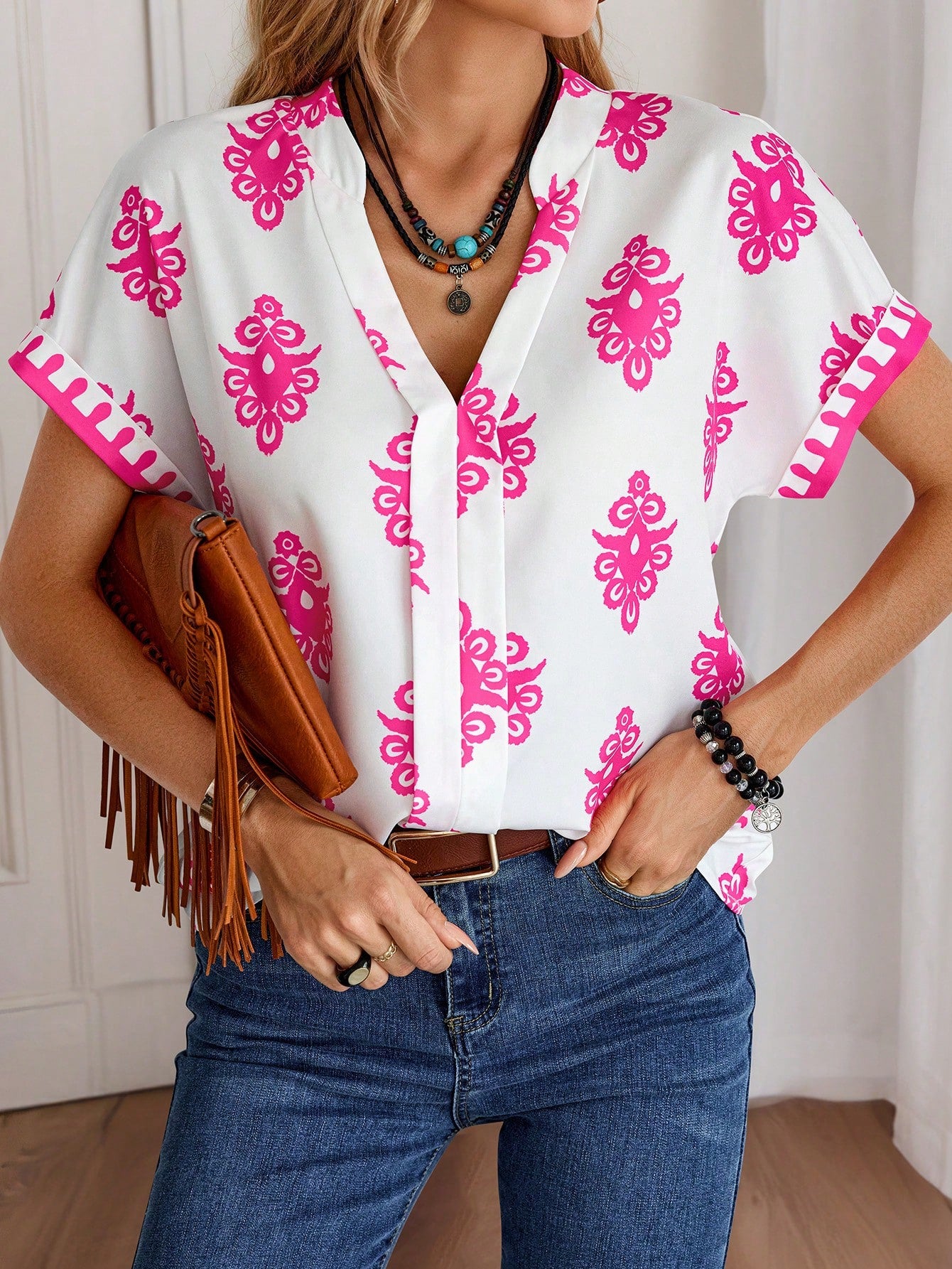 V-Neck Printed Short-Sleeved Shirt For Summer Vacations