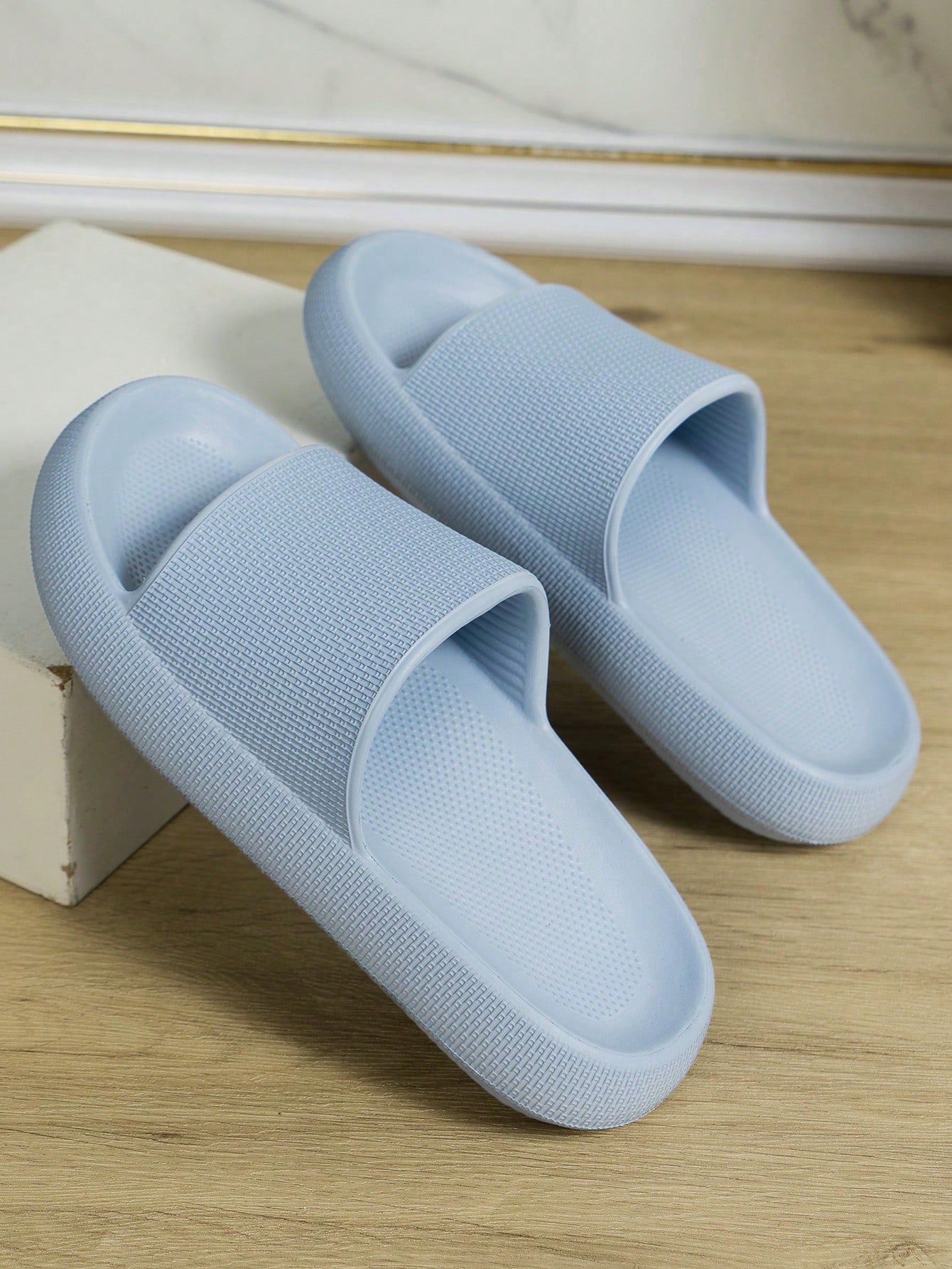 Unisex EVA Slip-Resistant And Waterproof Slippers For Indoor And Outdoor Use, Simple Style With Soft And Quiet Sole, Open Toe Sandals For Summer Beach And Bathroom