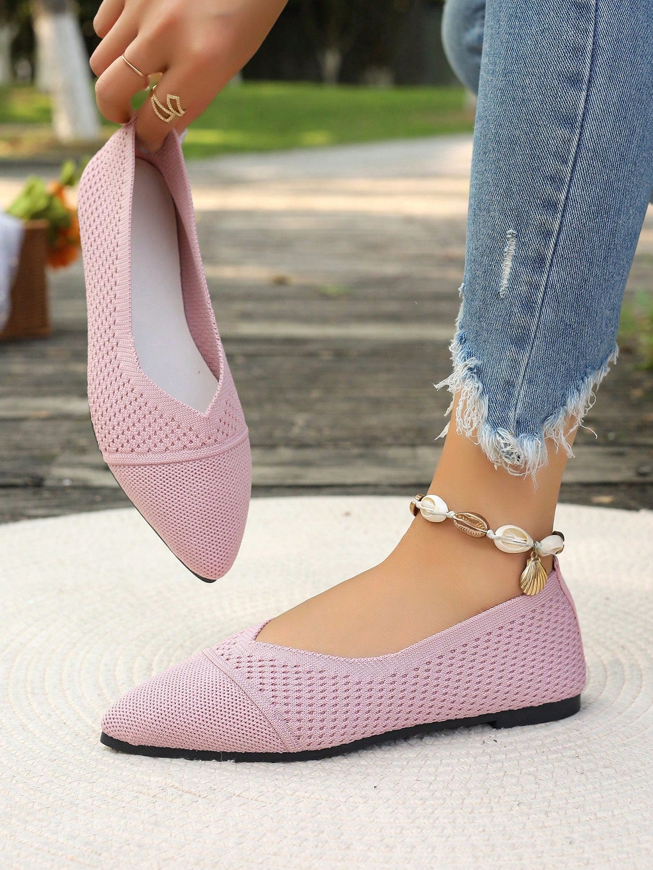 2024 New Arrival Plus Size Women Fashionable Elegant Flat Shoes