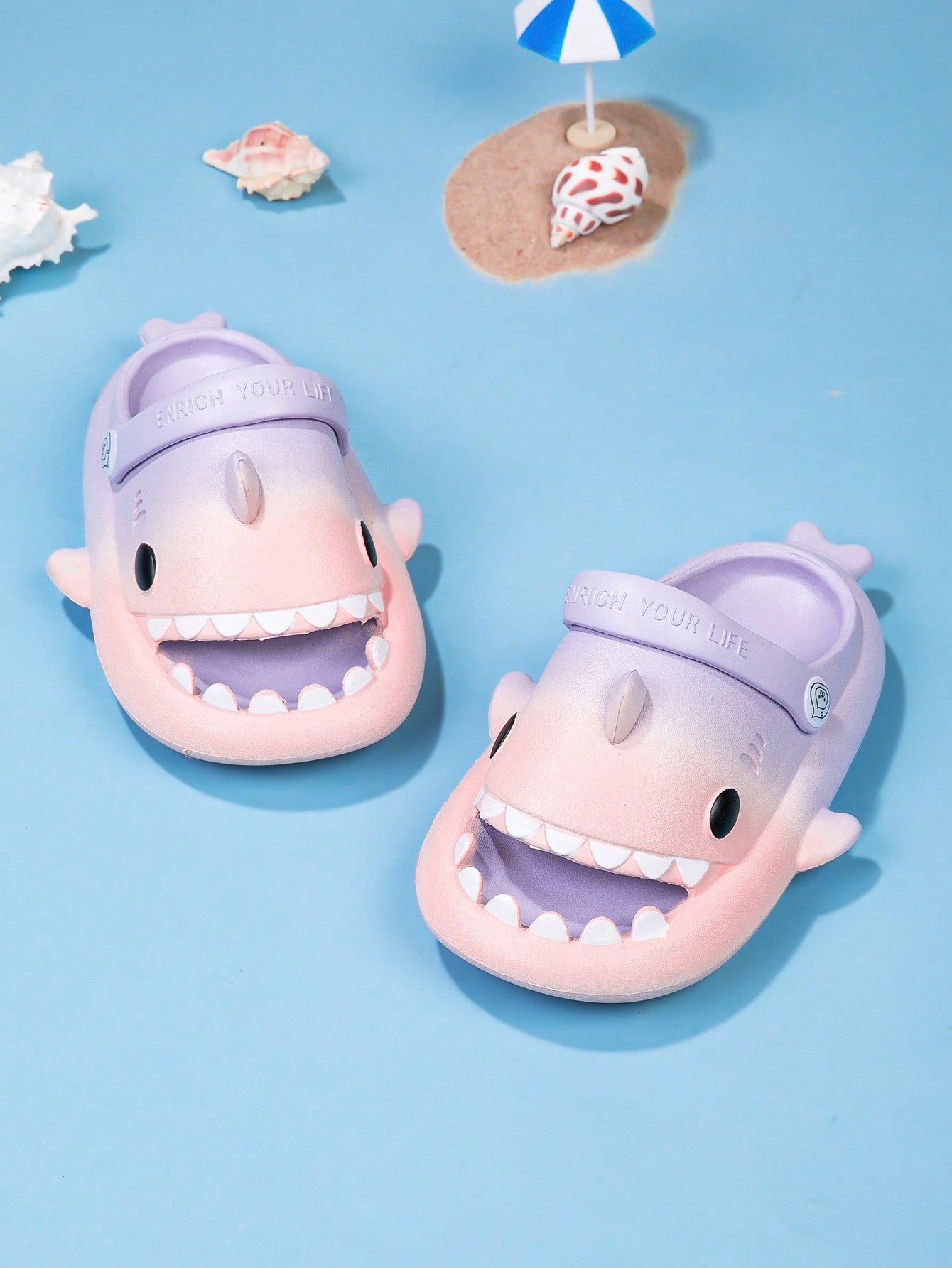 Children Open Toe Shoes Fashionable Cartoon Shark Slippers Anti-Slip EVA High Elasticity Garden Shoes Beach Shoes Cool Gradient Shark Slides