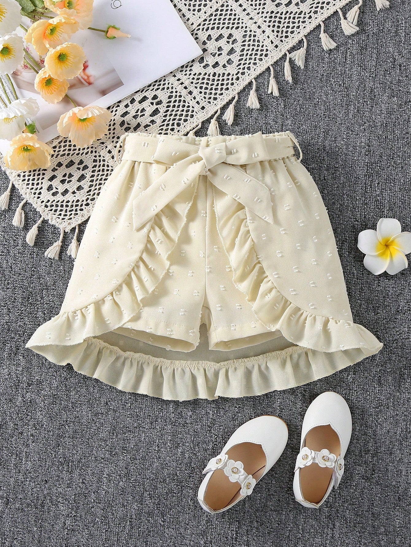 Young Girl Pastel Pink Solid Color Vacation Style Shorts With Ruffle Hem, Basic And Versatile For Summer