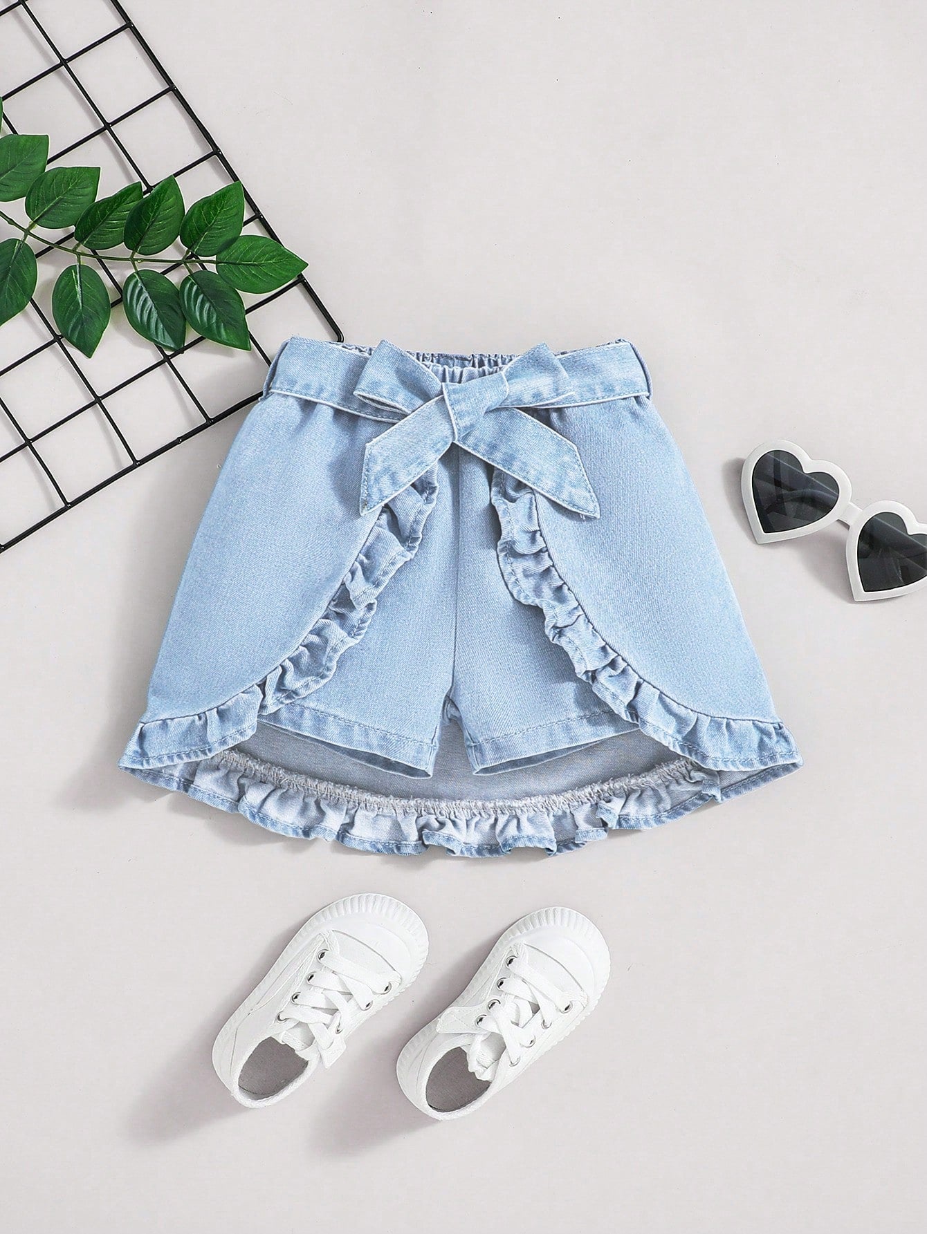 New Arrival Young Girl Cute Denim Shorts With Ruffle Hem And Bow Accent, Spring Summer