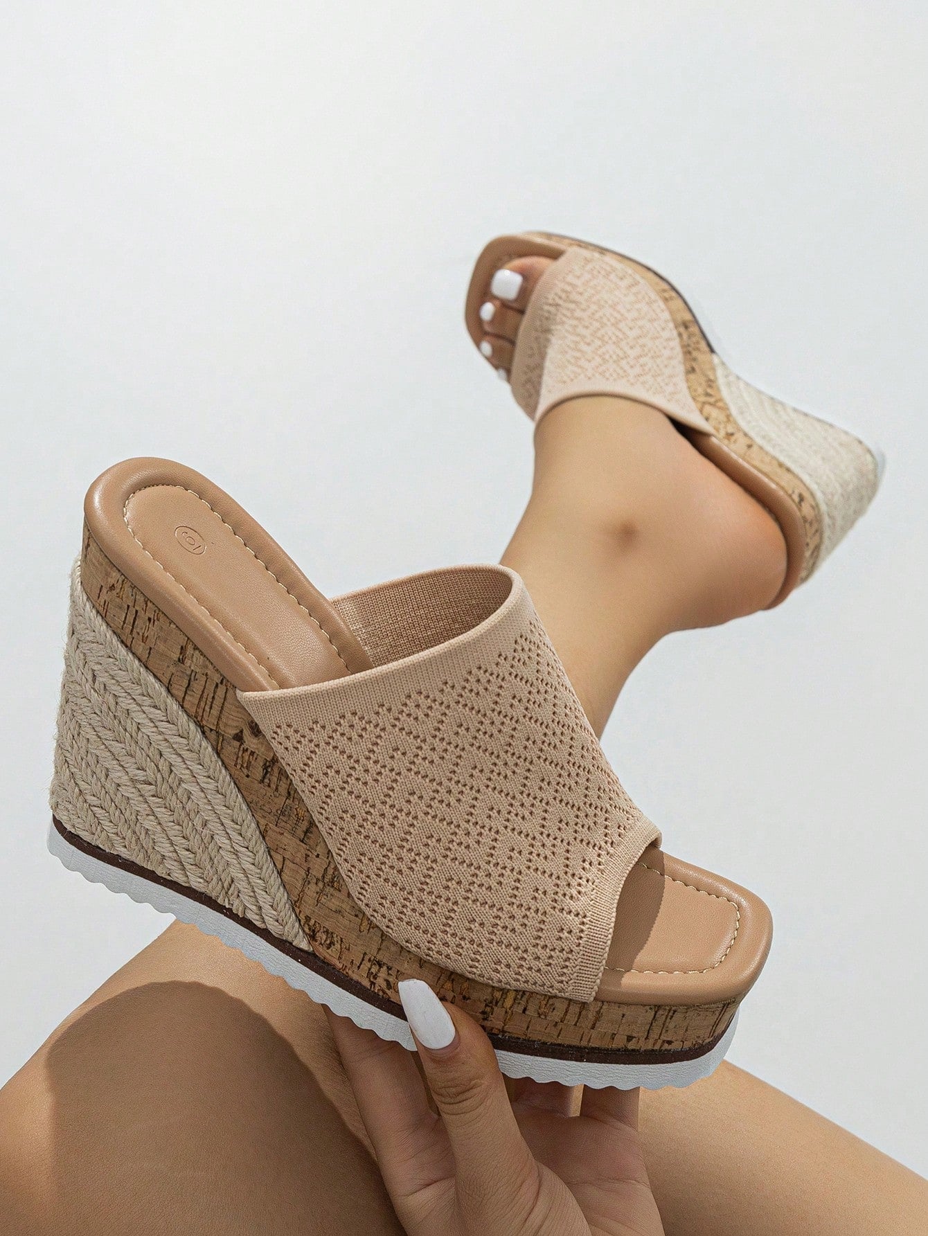 2024 Fashionable Wedge Heel & Thick Sole Espadrilles