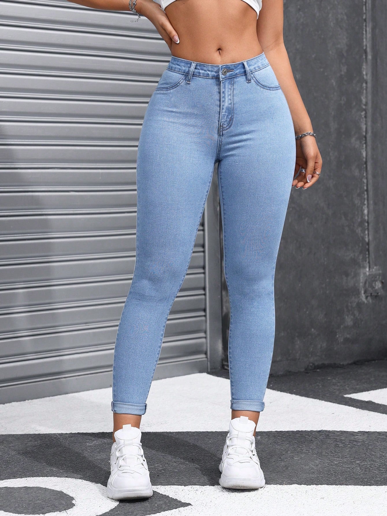 Slant Pocket Skinny Jeans