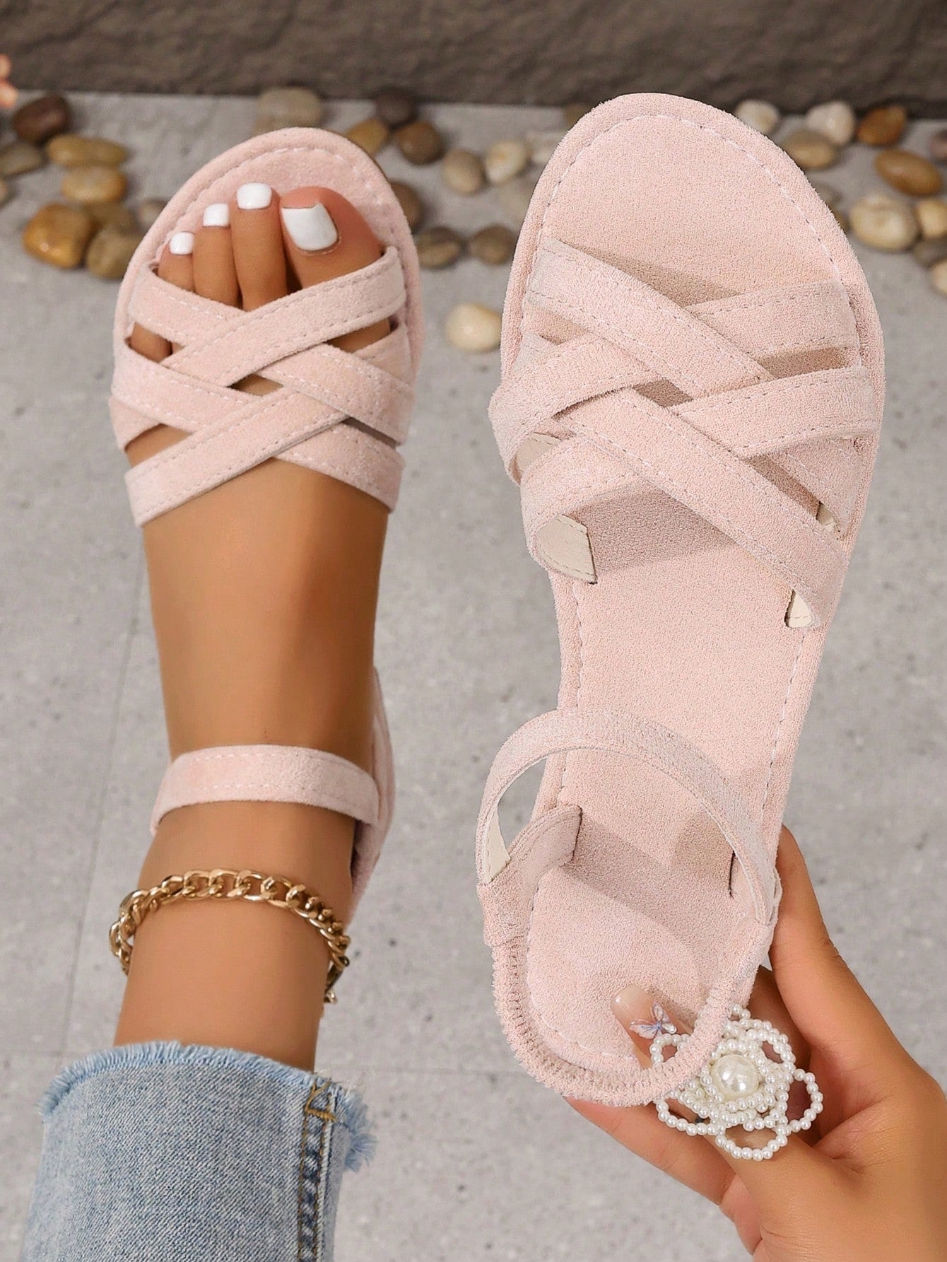 Women's Fashionable Plus Size Solid Color Khaki/Pink/Beige Cross Strap Flat Sandals For Casual And Vacation