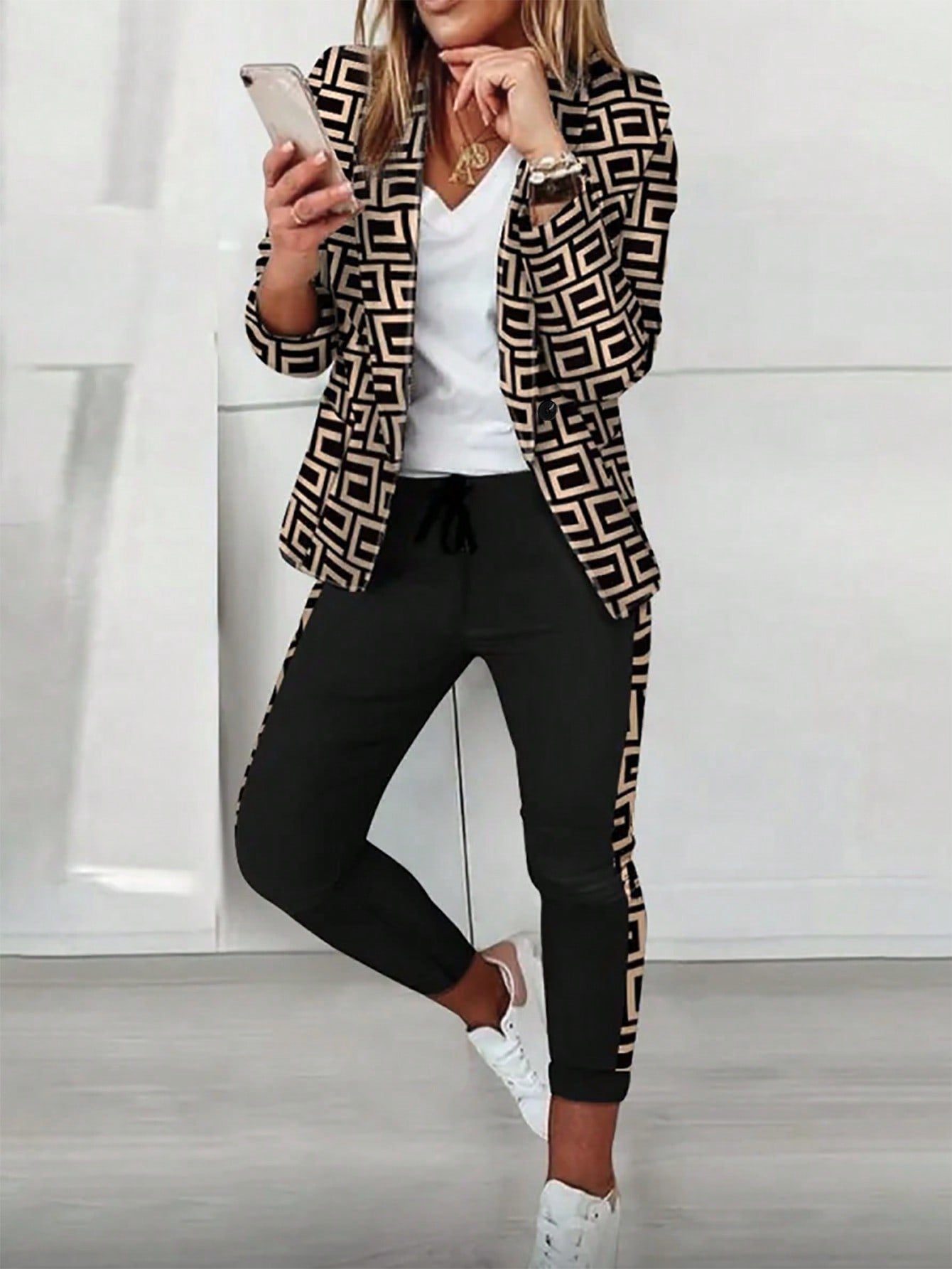 Women's Geometric Printed Long Sleeve Coat And Pants Casual Suit Set