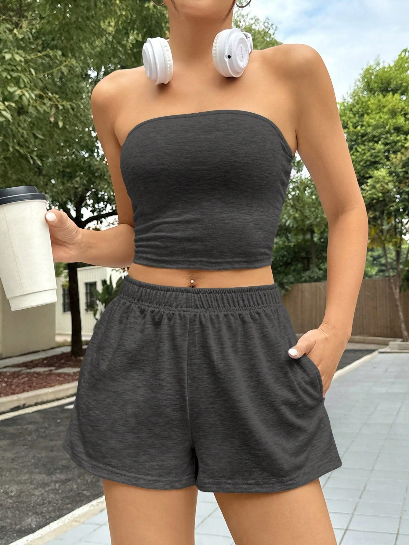 Women's Solid Color Simple Strapless Top And Shorts Two-Piece Set