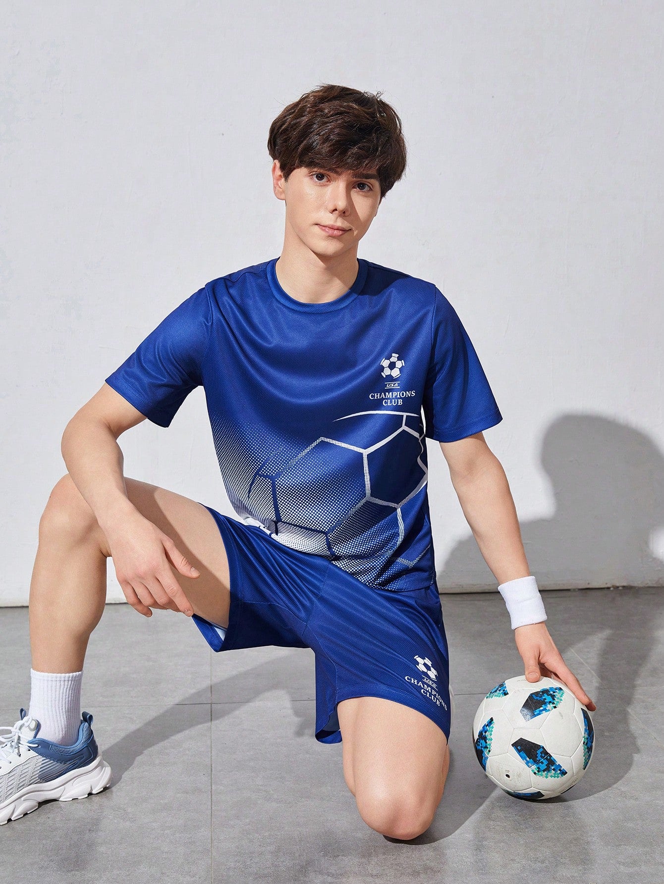 Teen Boy Hobbies Soccer Patterned Round Neck Short Sleeve T-Shirt And Shorts Two-Piece Set For Leisure Sports, Spring And Summer