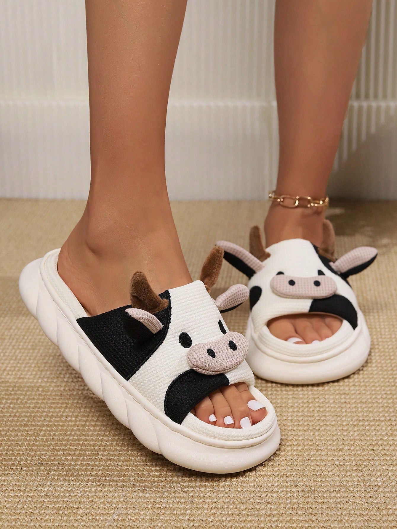 Autumn/winter Flat Furry Slippers For Women, Closed Toe Home Slippers