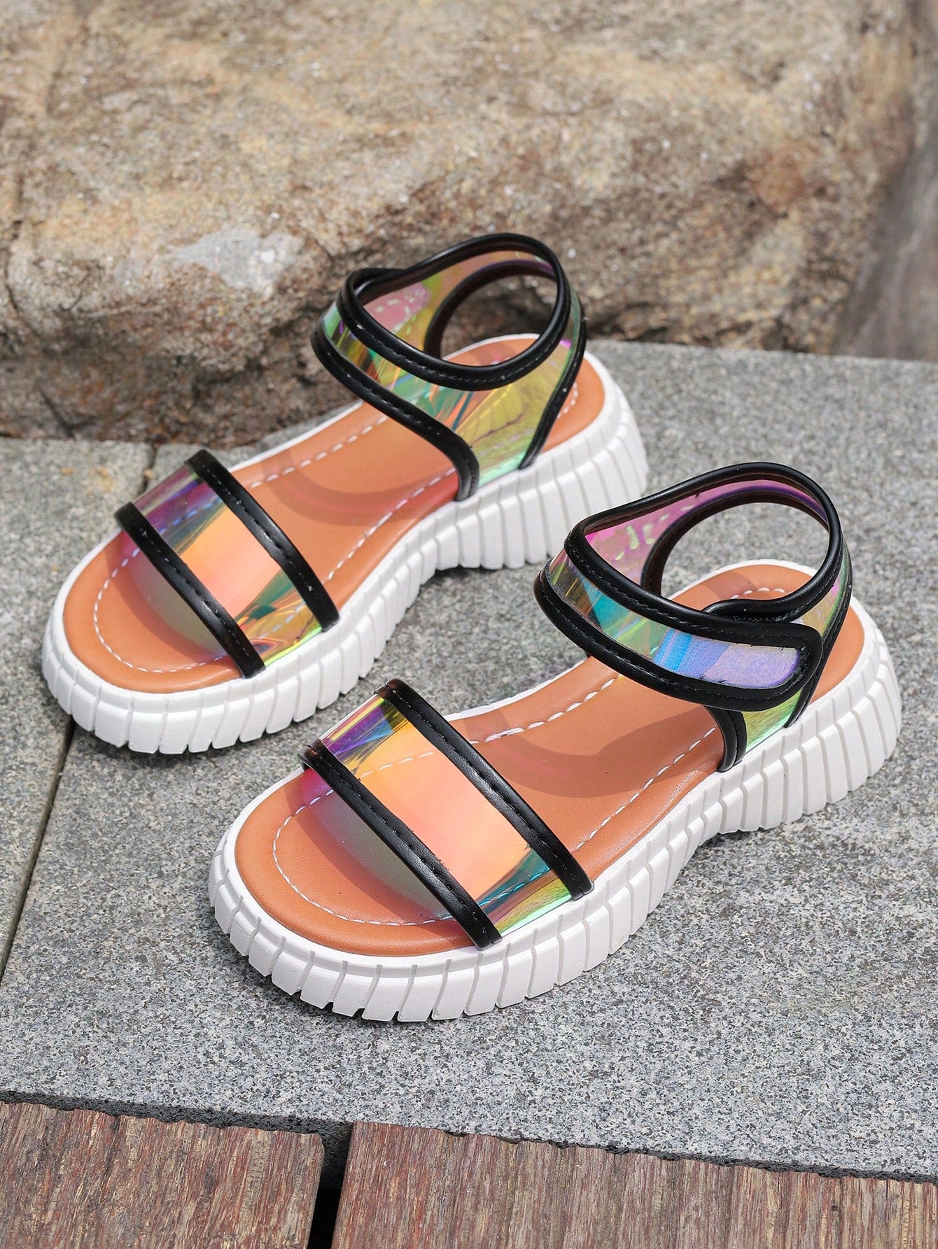 Fashion Girls' Flat Sandals, Fashion Buckle Princess Shoes, With Hook-And-Loop, PU Leather And Glitter Sole, Anti-Slip For Summer