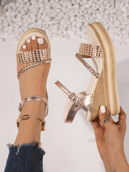 Women's Chunky Wedge Heel Sandals, New Summer Fashionable Personalized Crossed-Toe Gold Woven Slides, Perfect For Casual Outdoor Parties, With Comfortable Lightweight Platform Soles And Ankle Strap